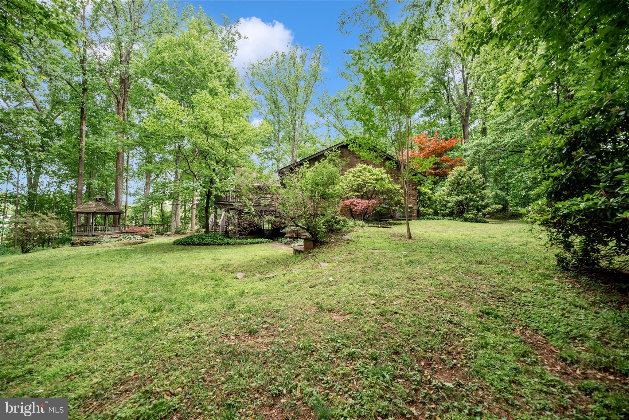 SUNNYMEADE - Residential