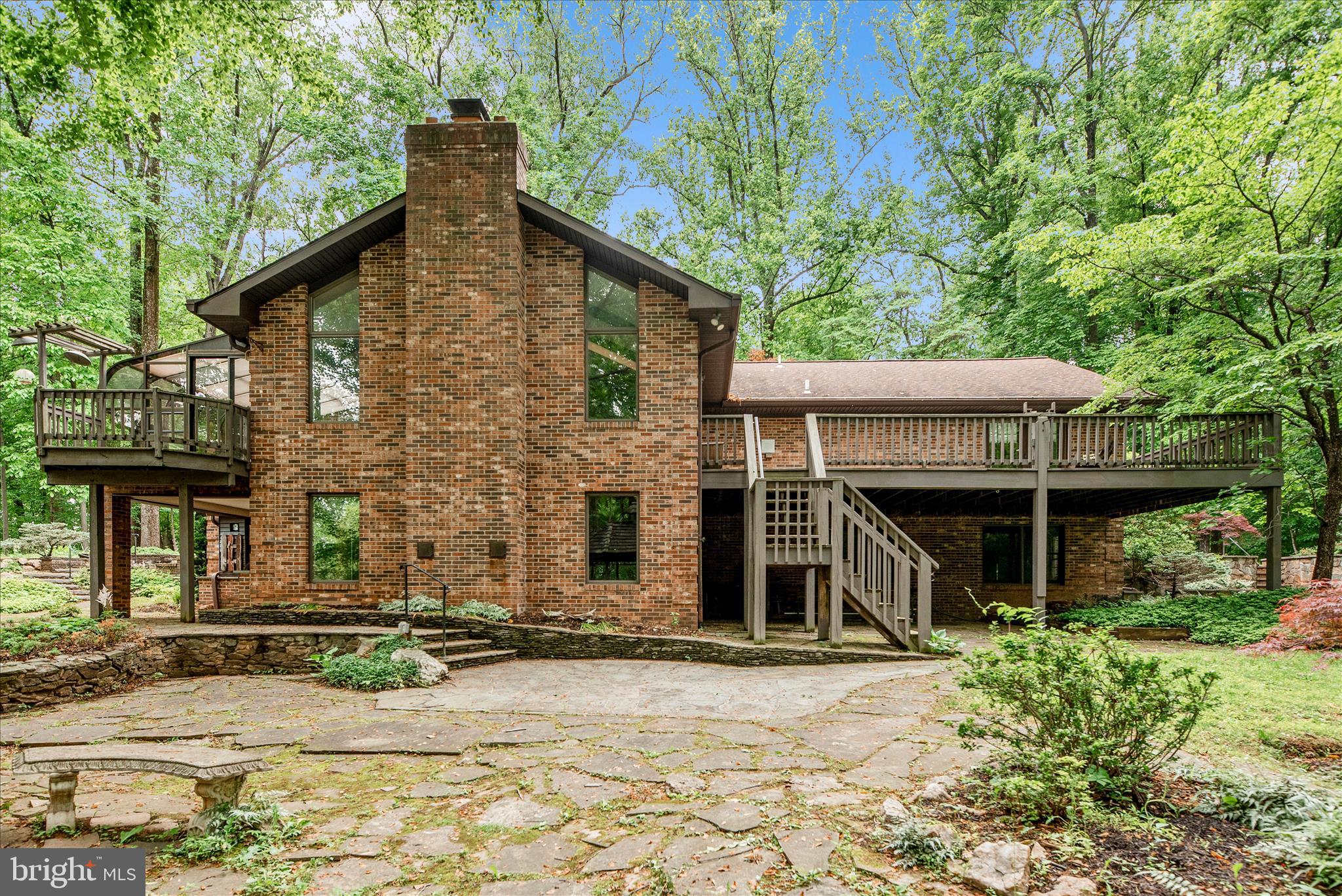 SUNNYMEADE - Residential