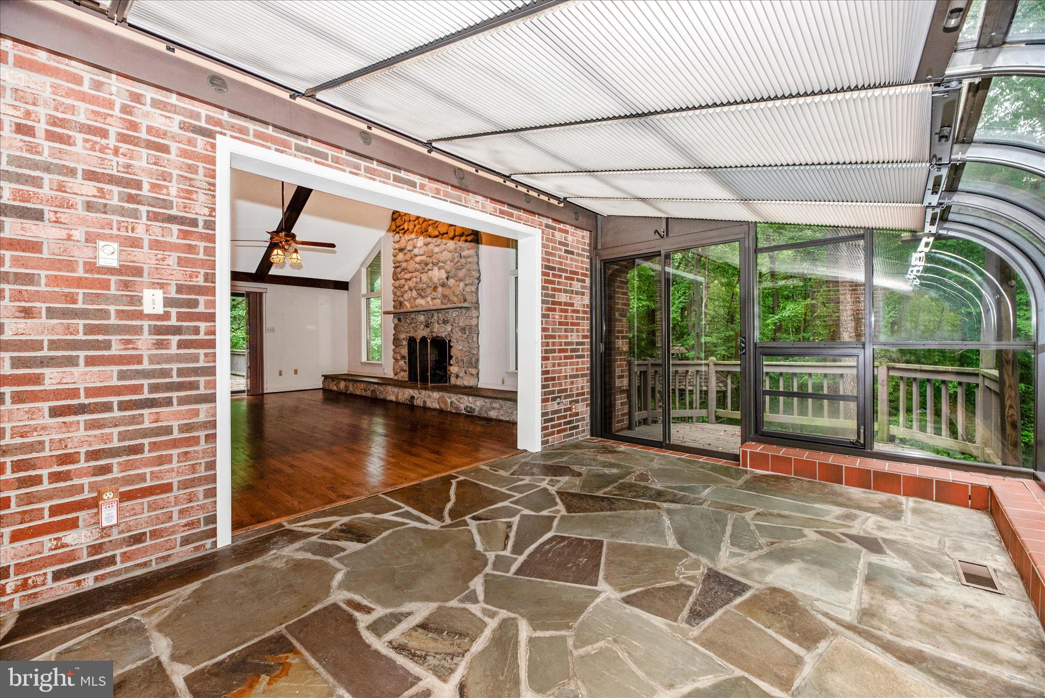SUNNYMEADE - Residential
