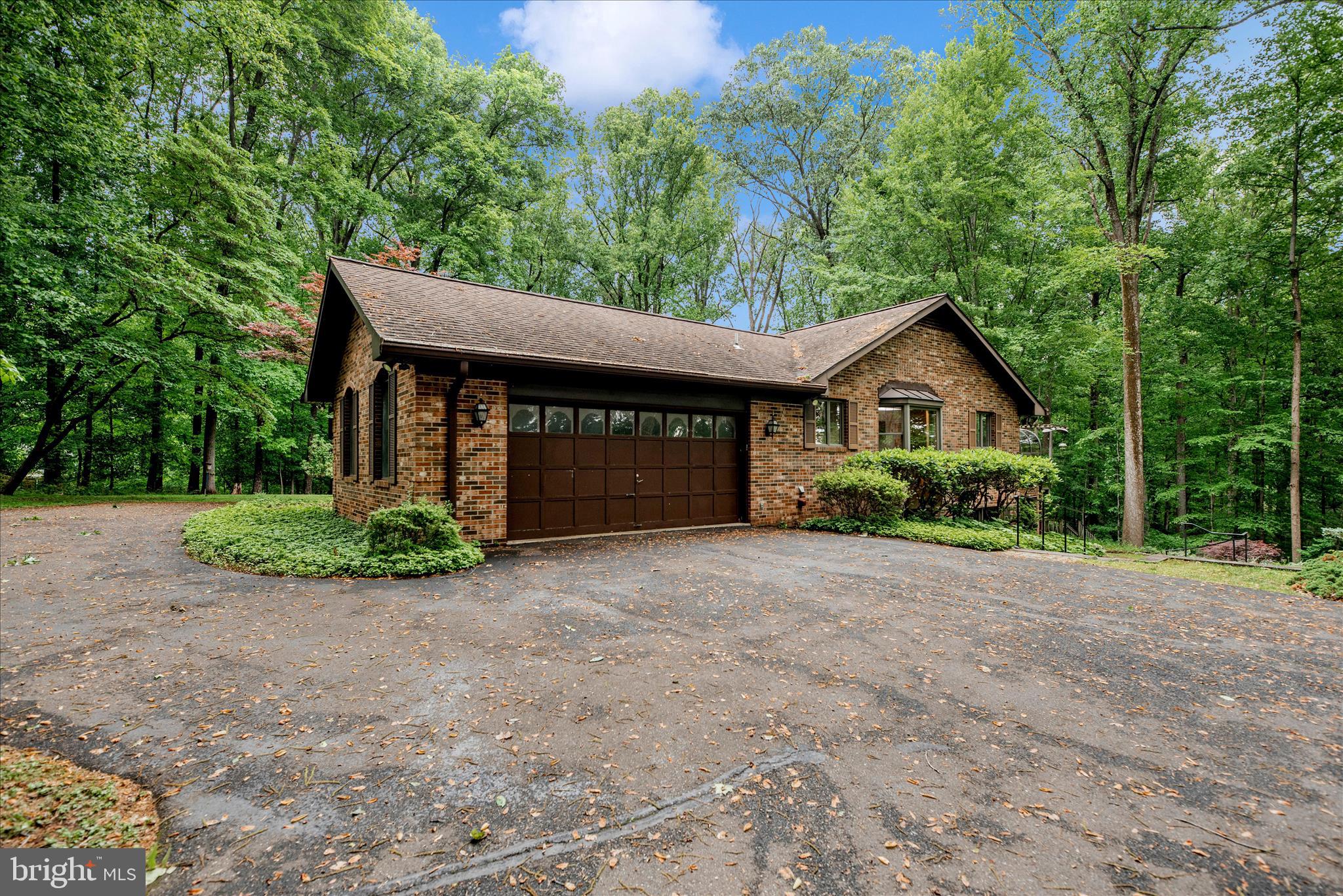 SUNNYMEADE - Residential
