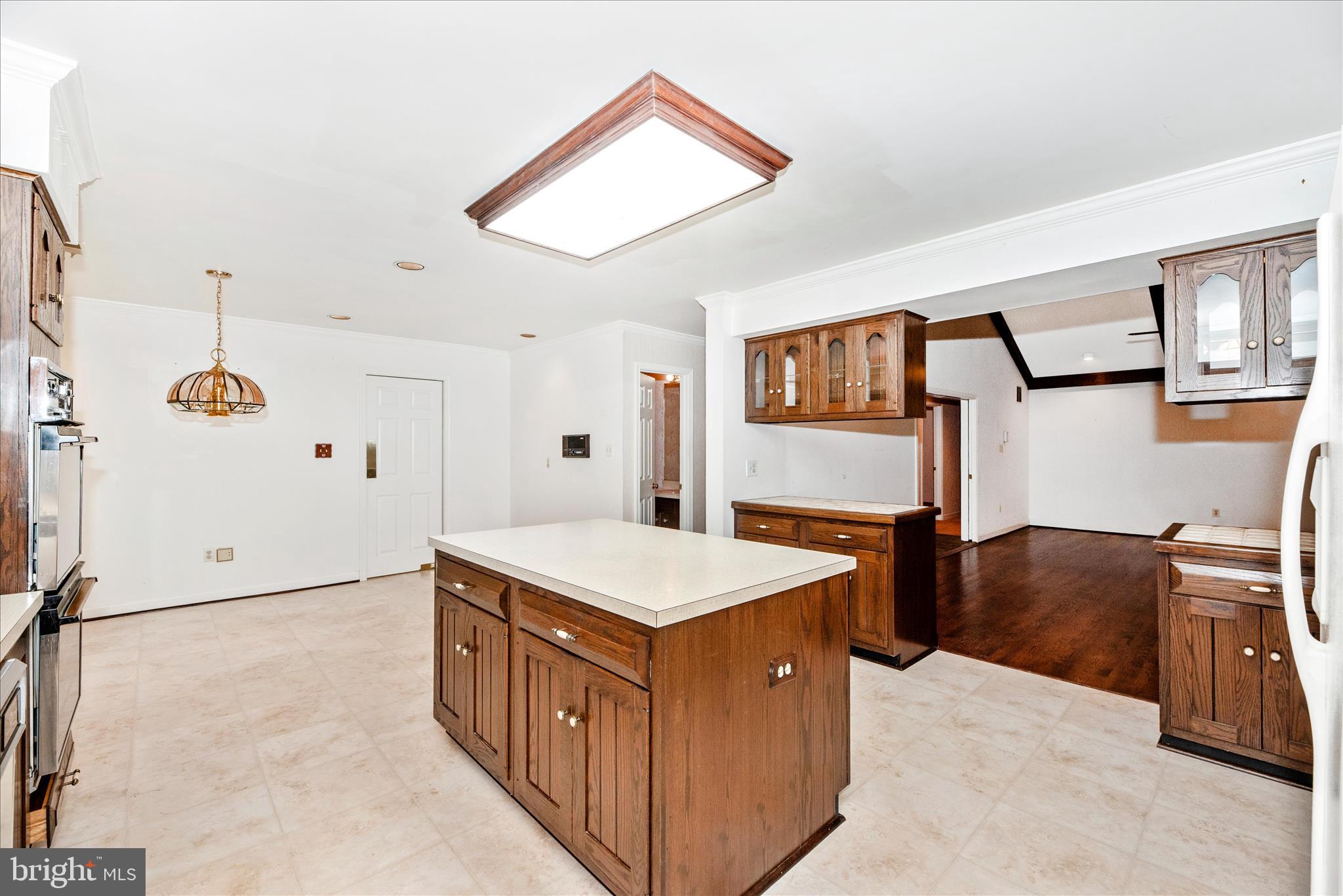 SUNNYMEADE - Residential