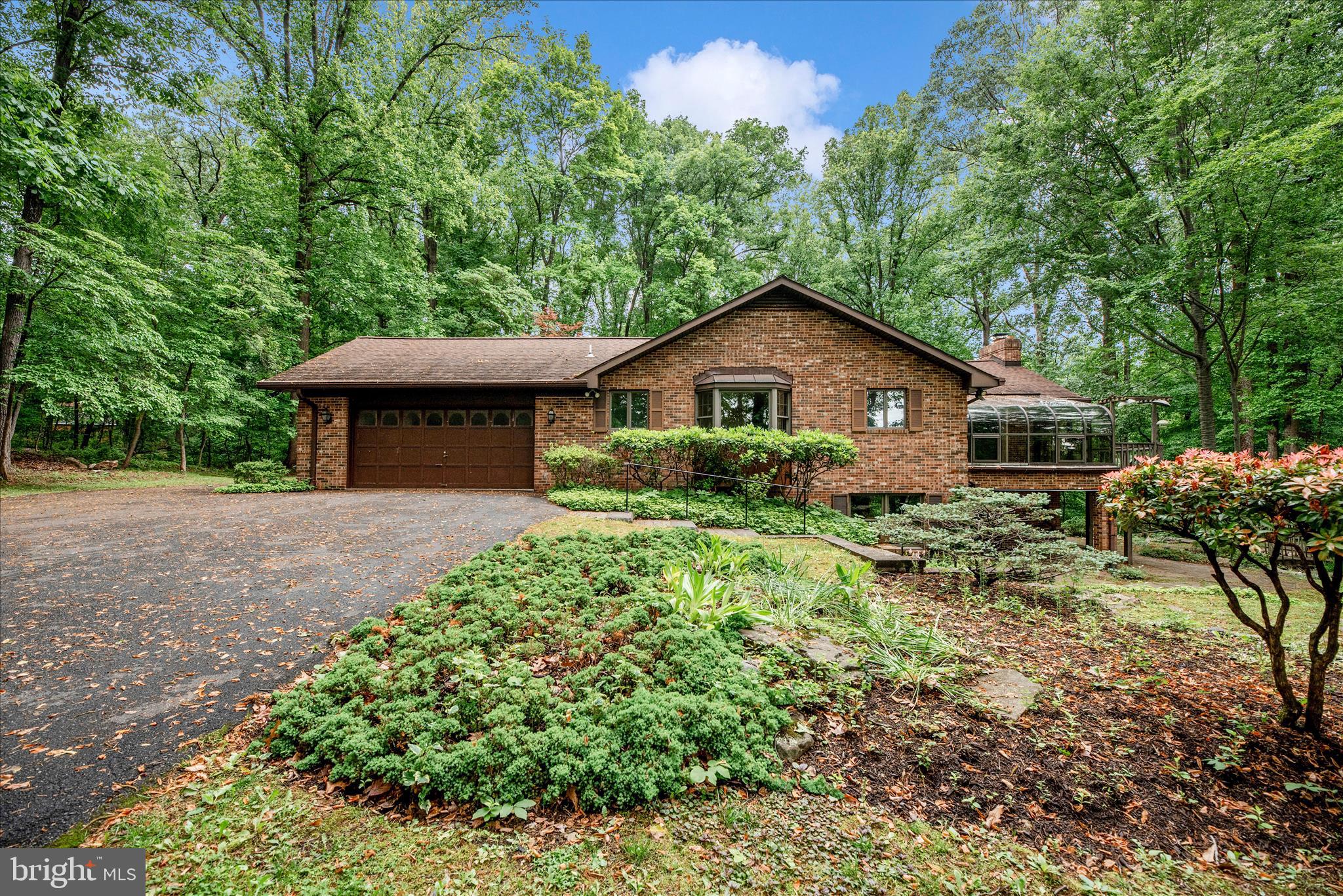 SUNNYMEADE - Residential