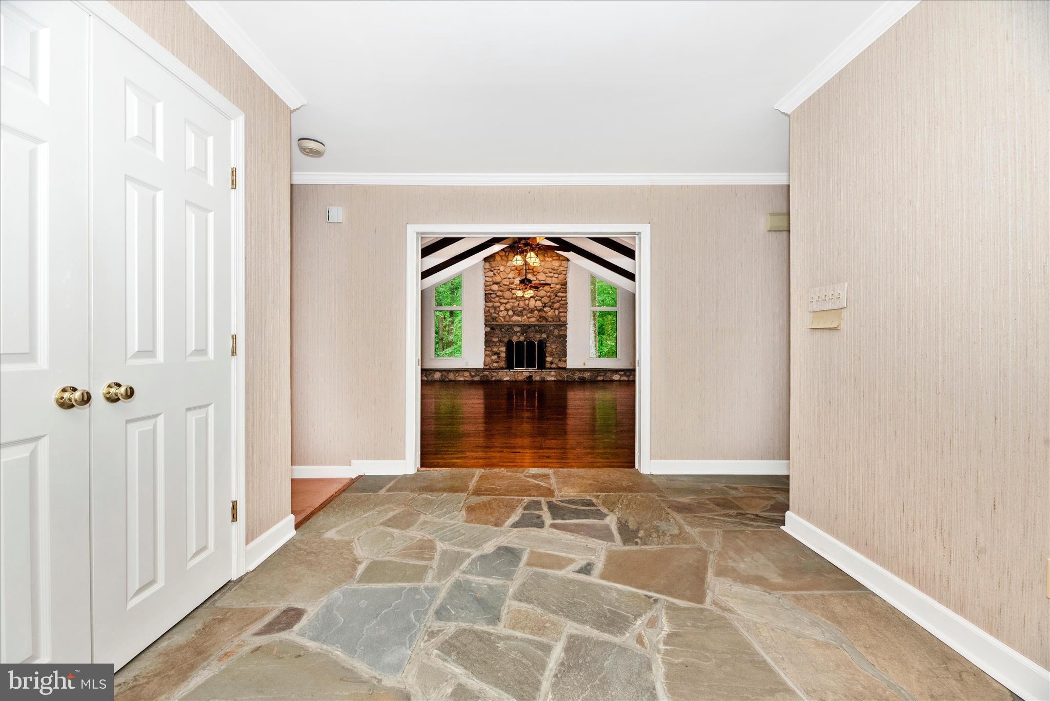 SUNNYMEADE - Residential