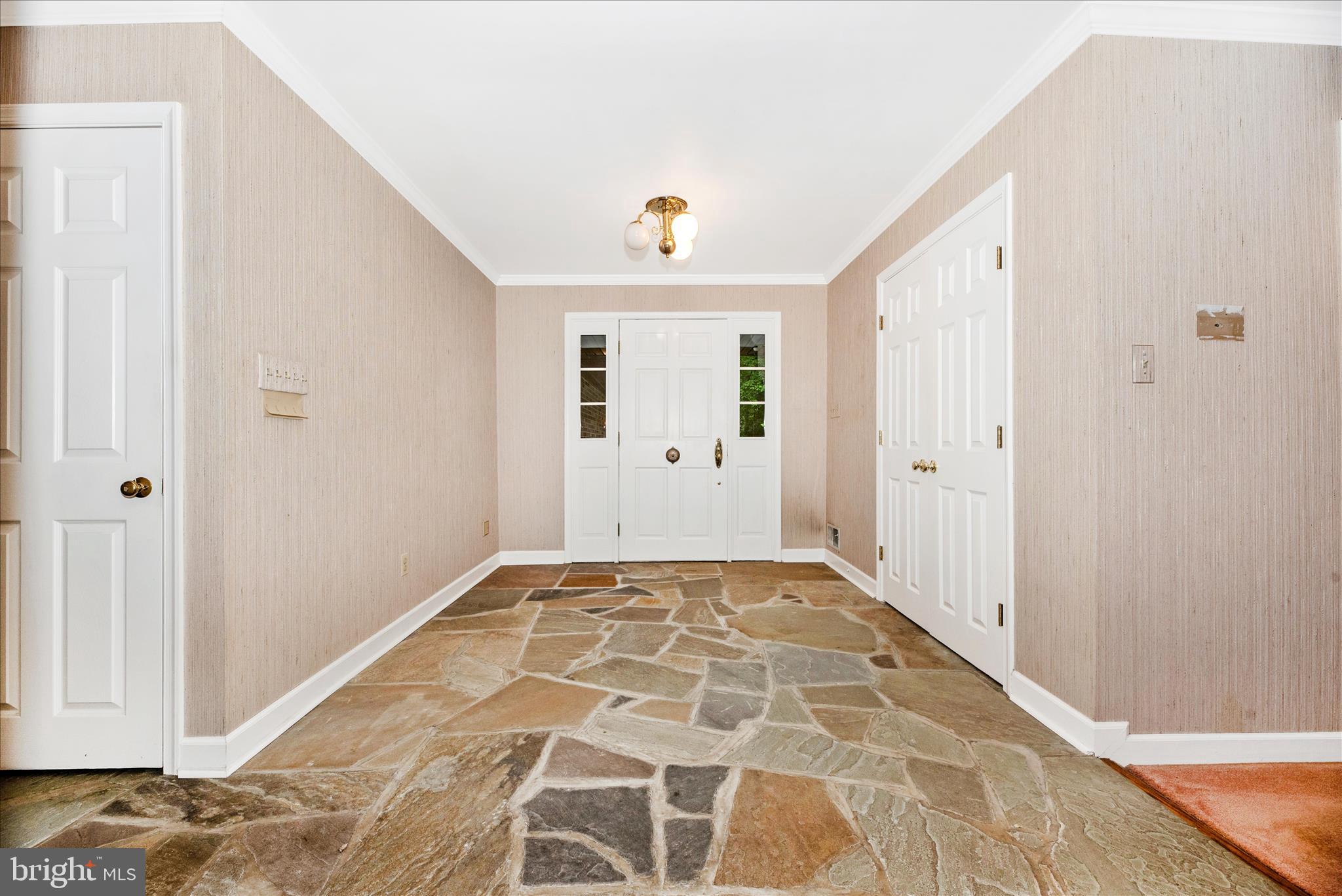 SUNNYMEADE - Residential