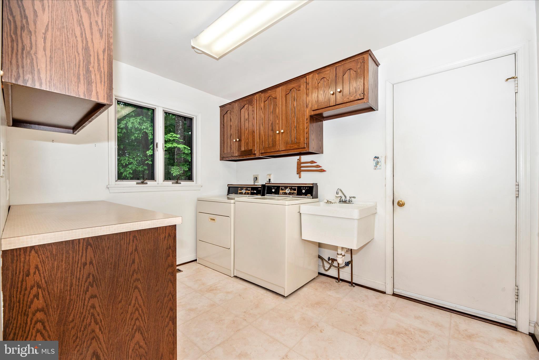 SUNNYMEADE - Residential
