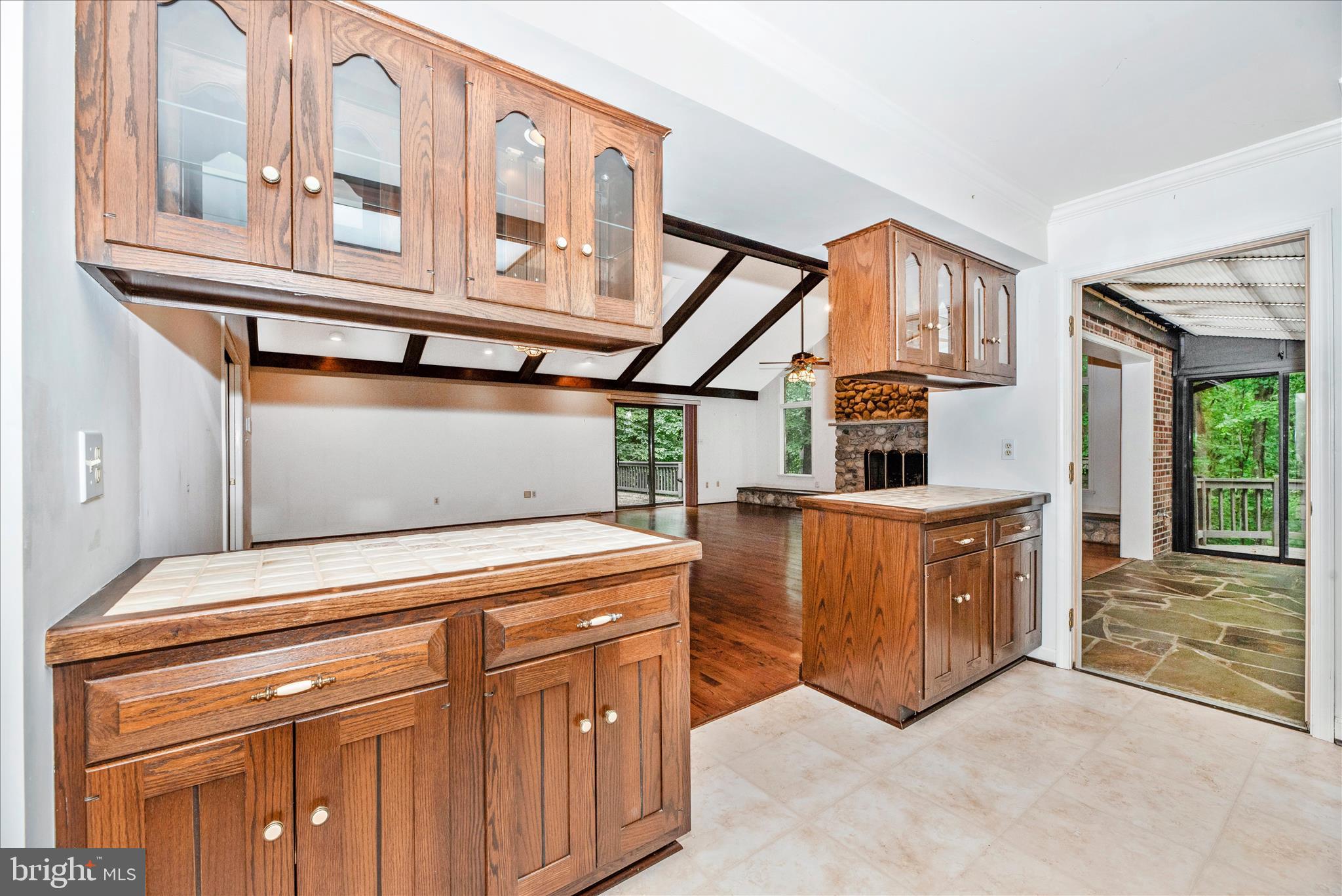 SUNNYMEADE - Residential