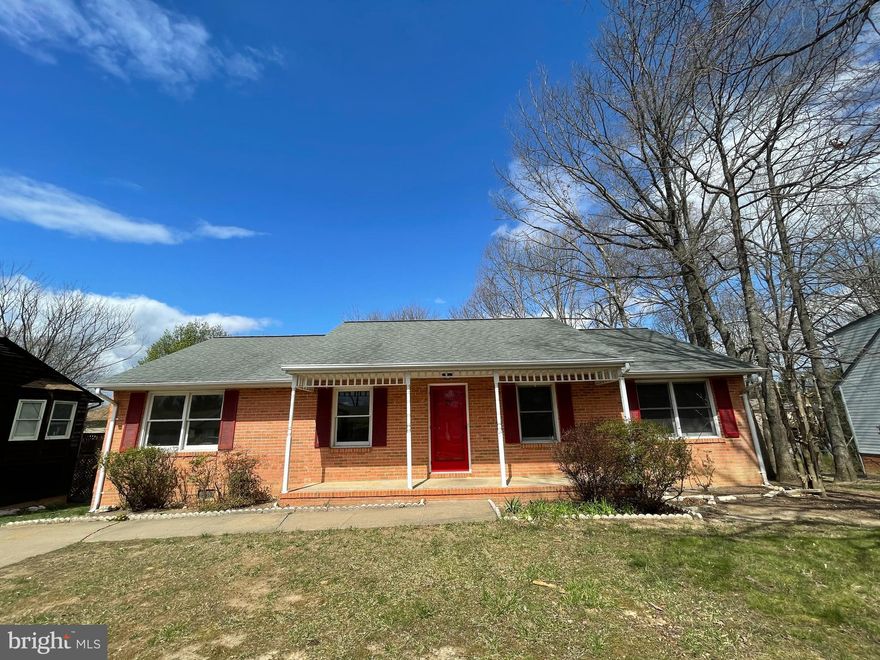 This gem is one level living at it's finest! Charming rambler- Featuring 3 spacious bedrooms and 2 full bathrooms.  Open living room, separate dining and family areas.  Front porch, fenced in yard, shed, & deck perfect for entertaining.  Shed provided for tenant use as well.    Minutes from 95, shopping & so much more!  Schedule your walk through today. Home & carpets will be professionally cleaned between tenants