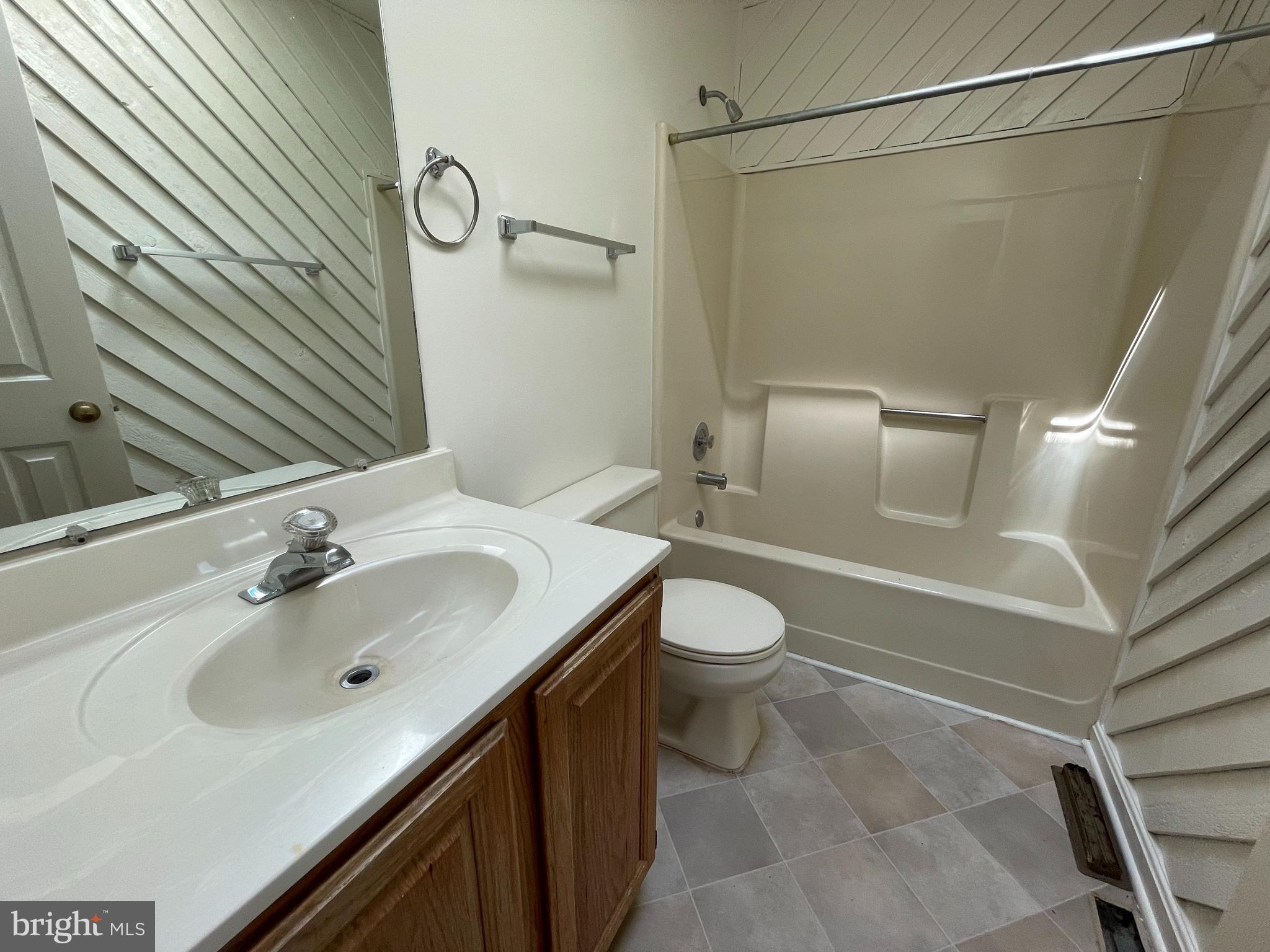 CHANCELLOR GREEN - Residential Lease