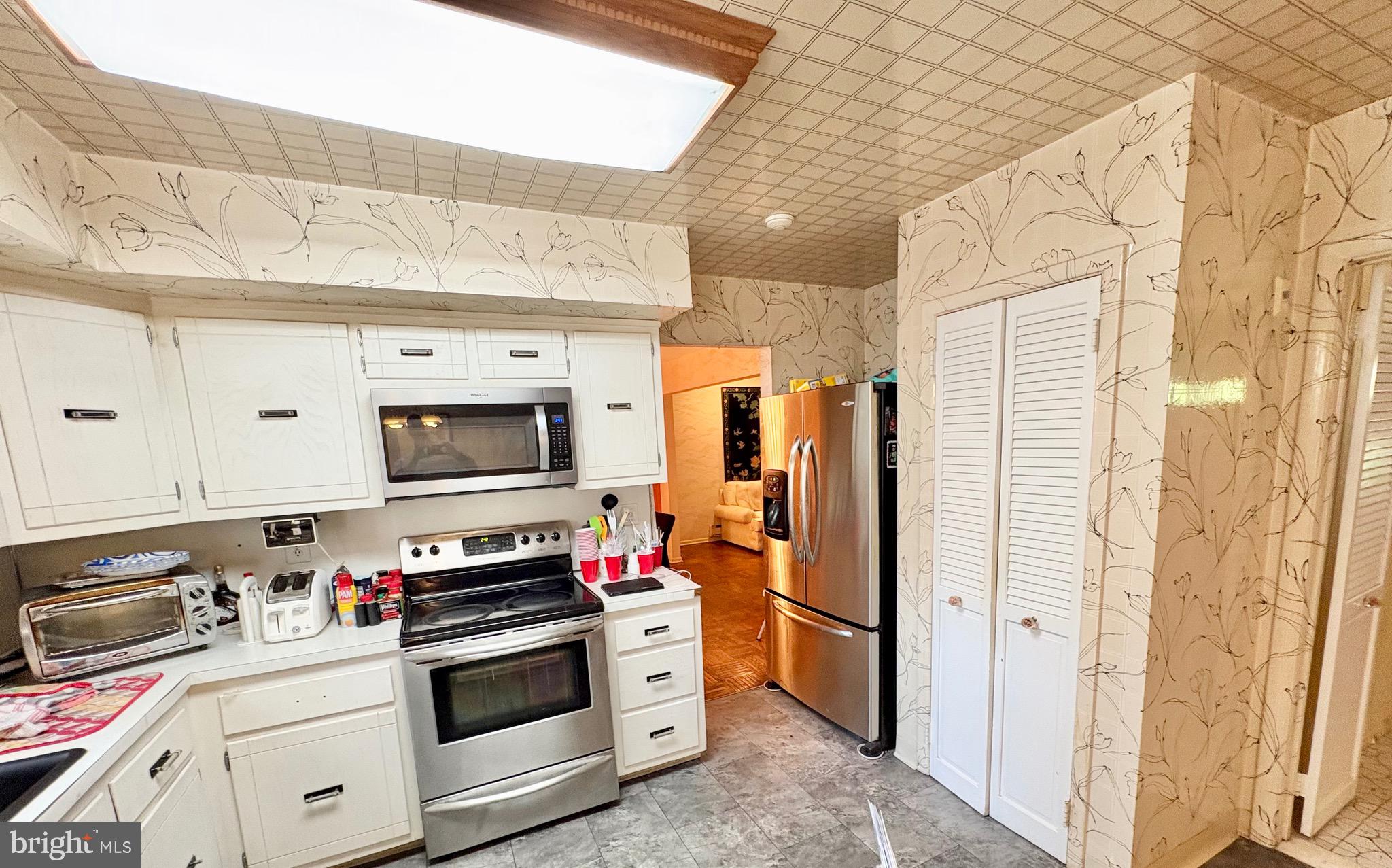 JUSTA FARMS - Residential