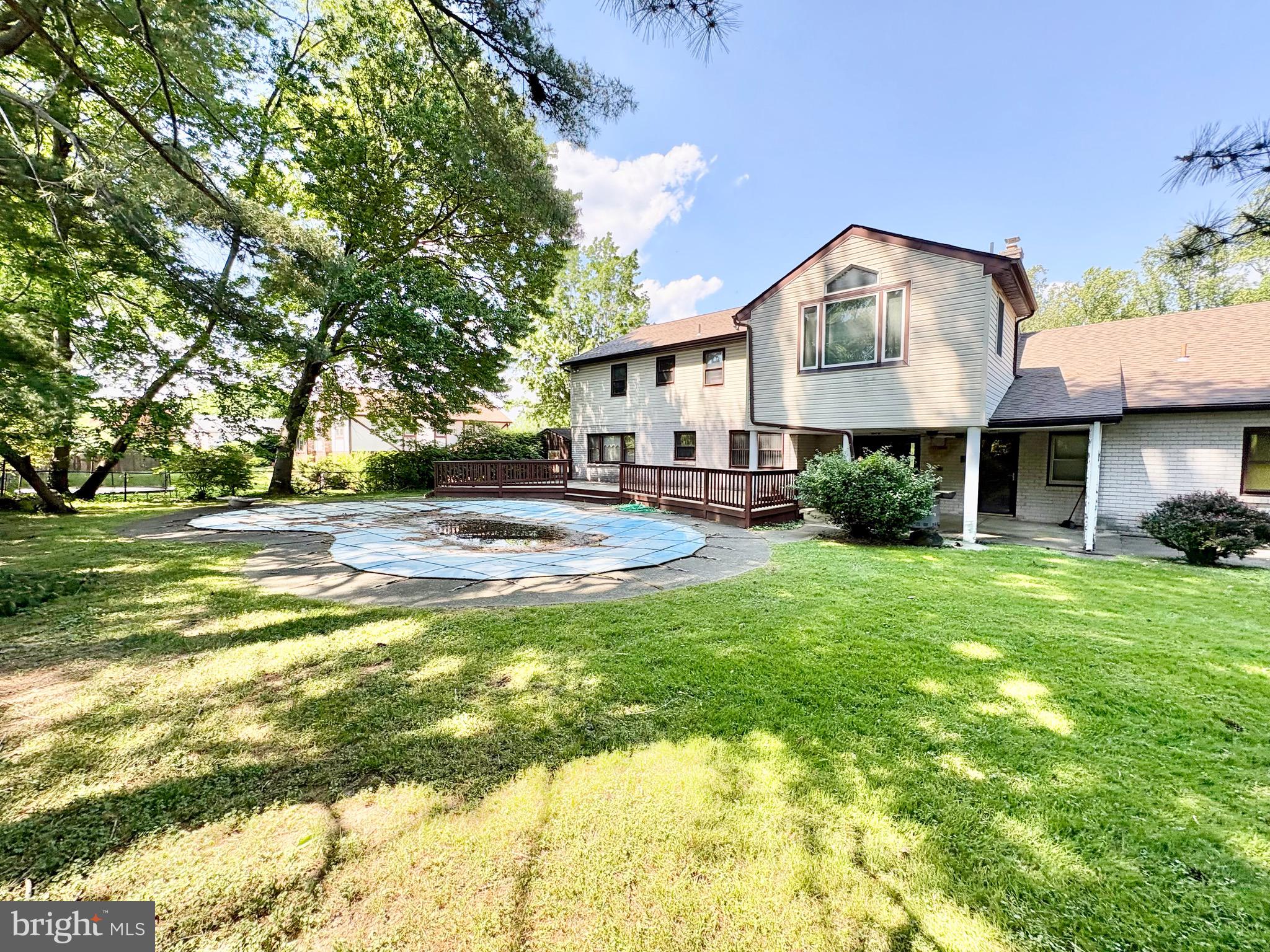 JUSTA FARMS - Residential