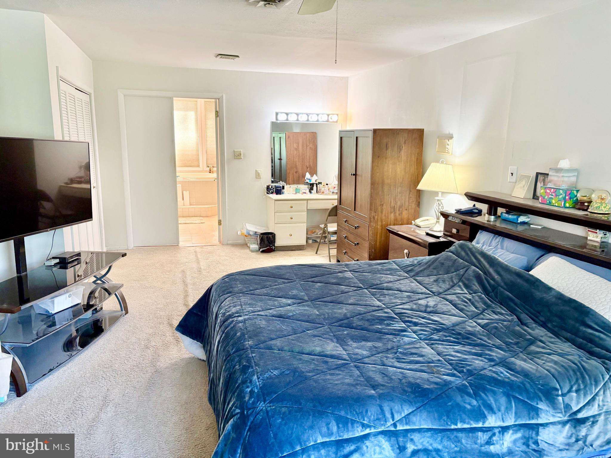 JUSTA FARMS - Residential