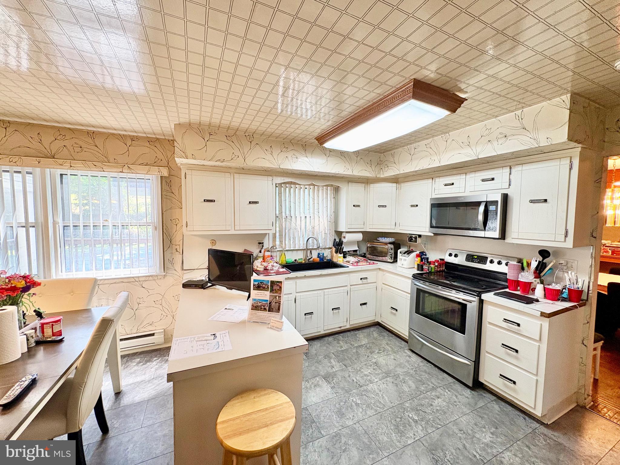 JUSTA FARMS - Residential