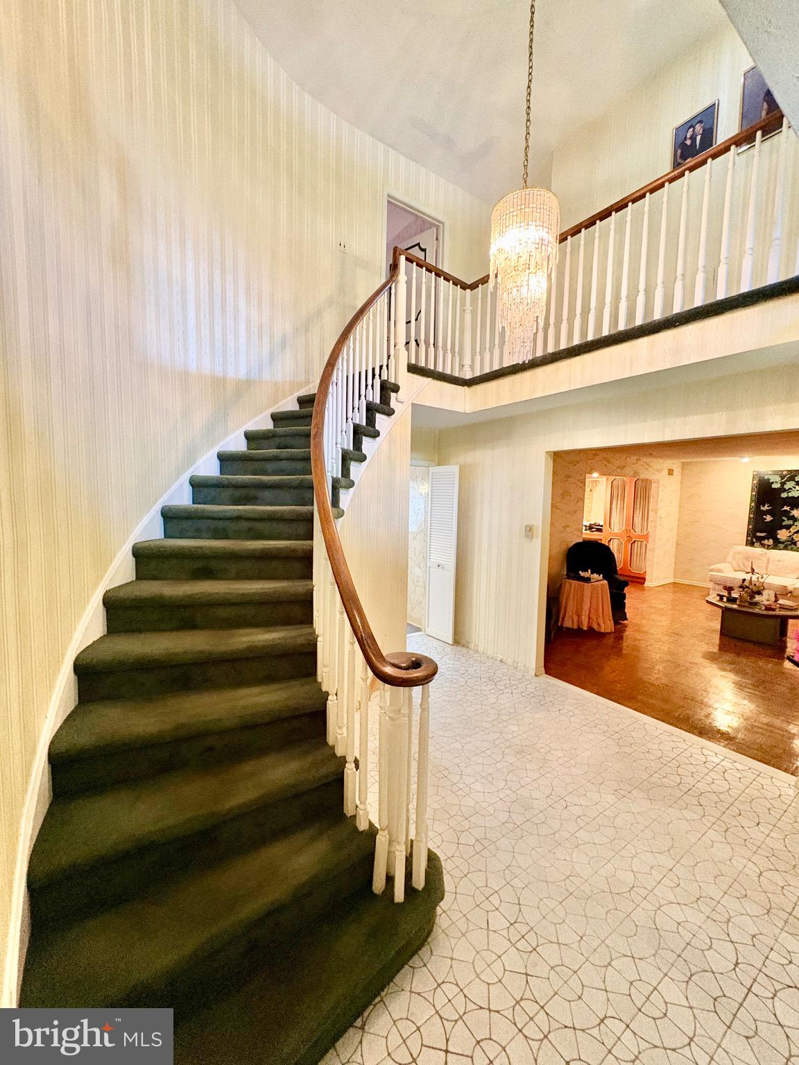 JUSTA FARMS - Residential