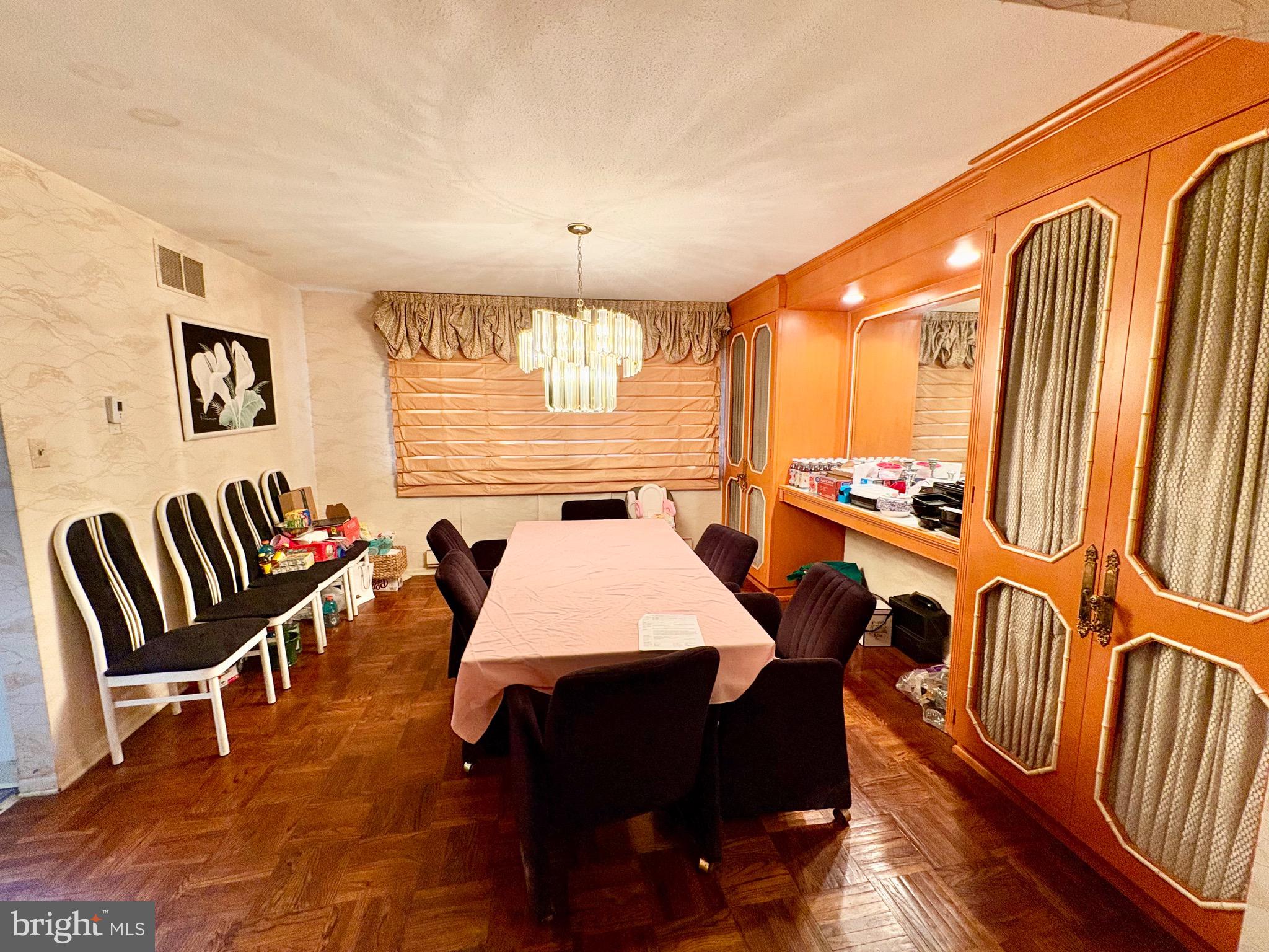 JUSTA FARMS - Residential