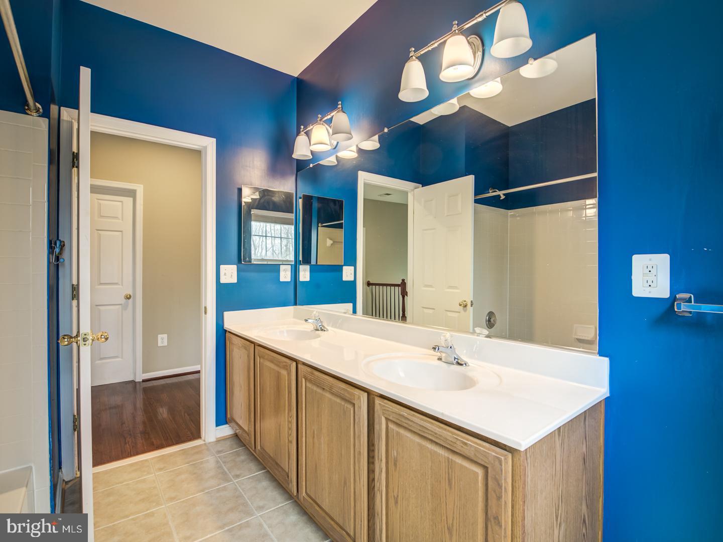 GREENWAY VILLAGE - Residential