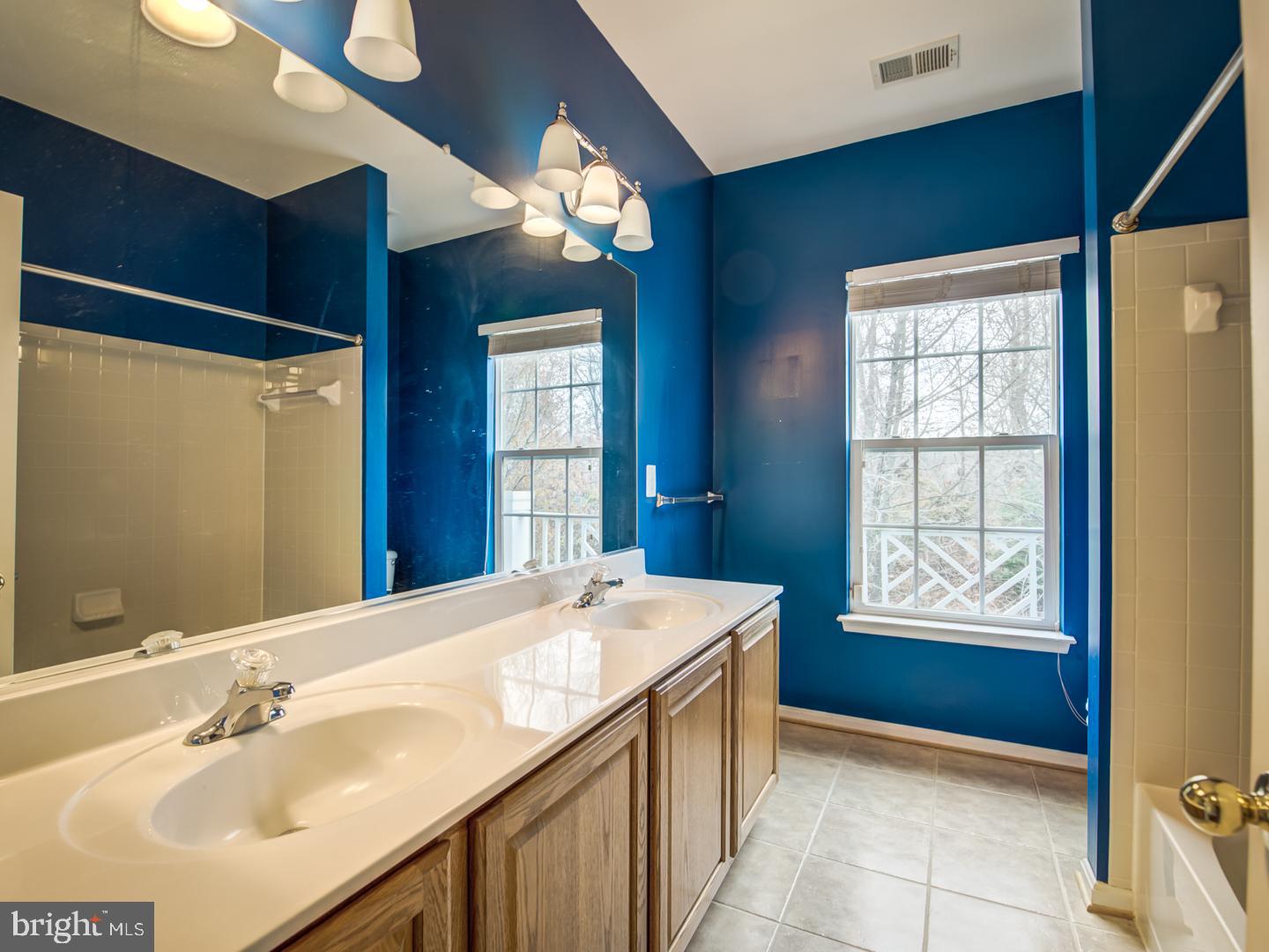 GREENWAY VILLAGE - Residential