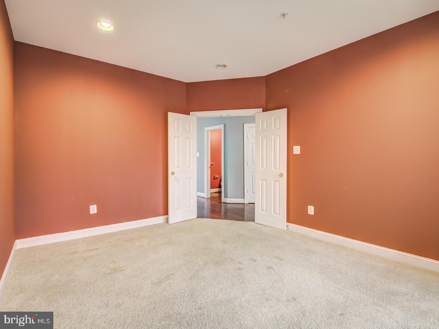 GREENWAY VILLAGE - Residential