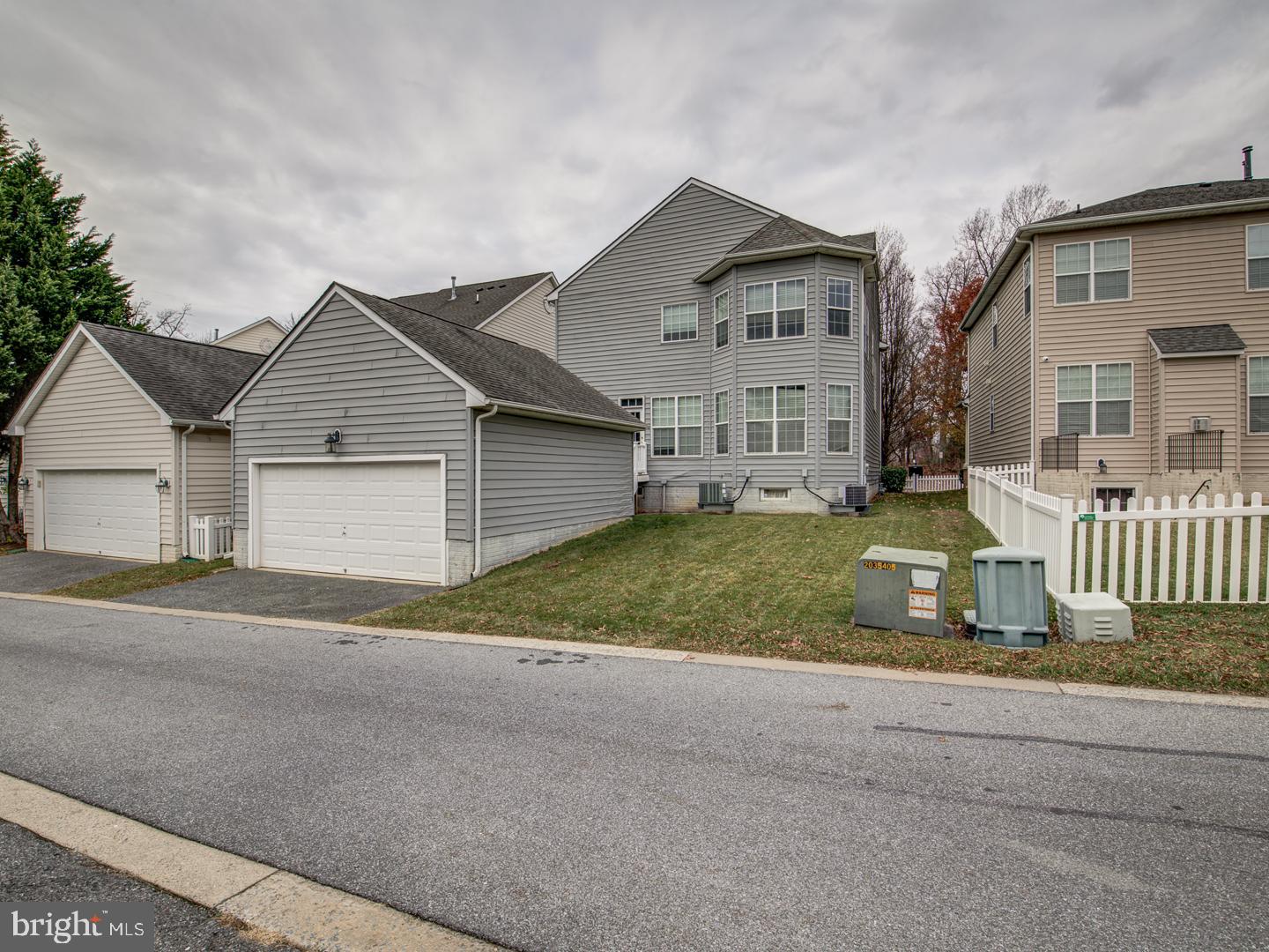 GREENWAY VILLAGE - Residential