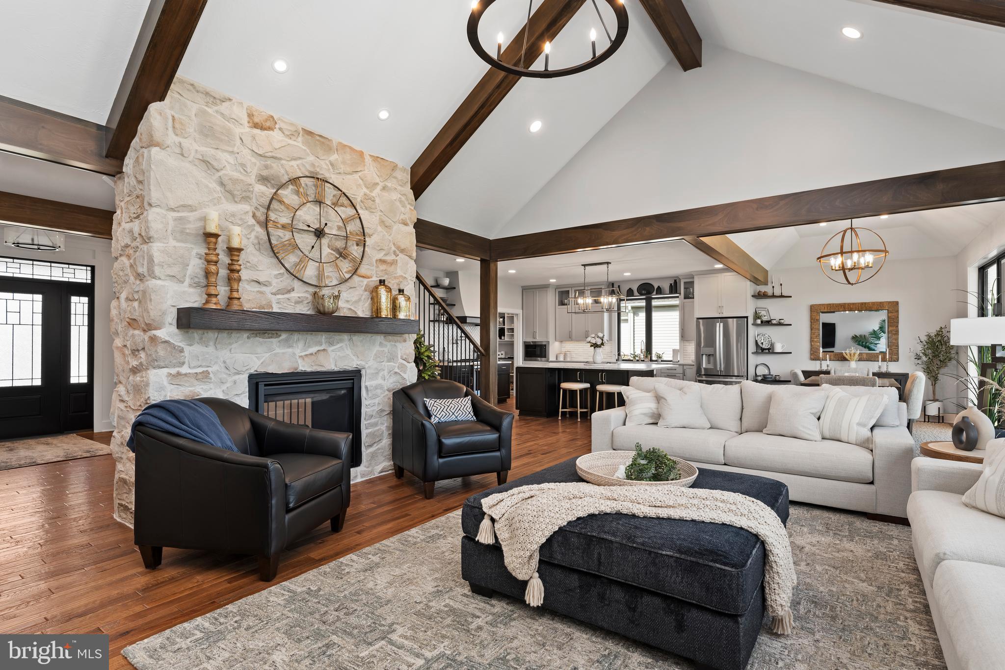 STONEHILL FARM - Residential