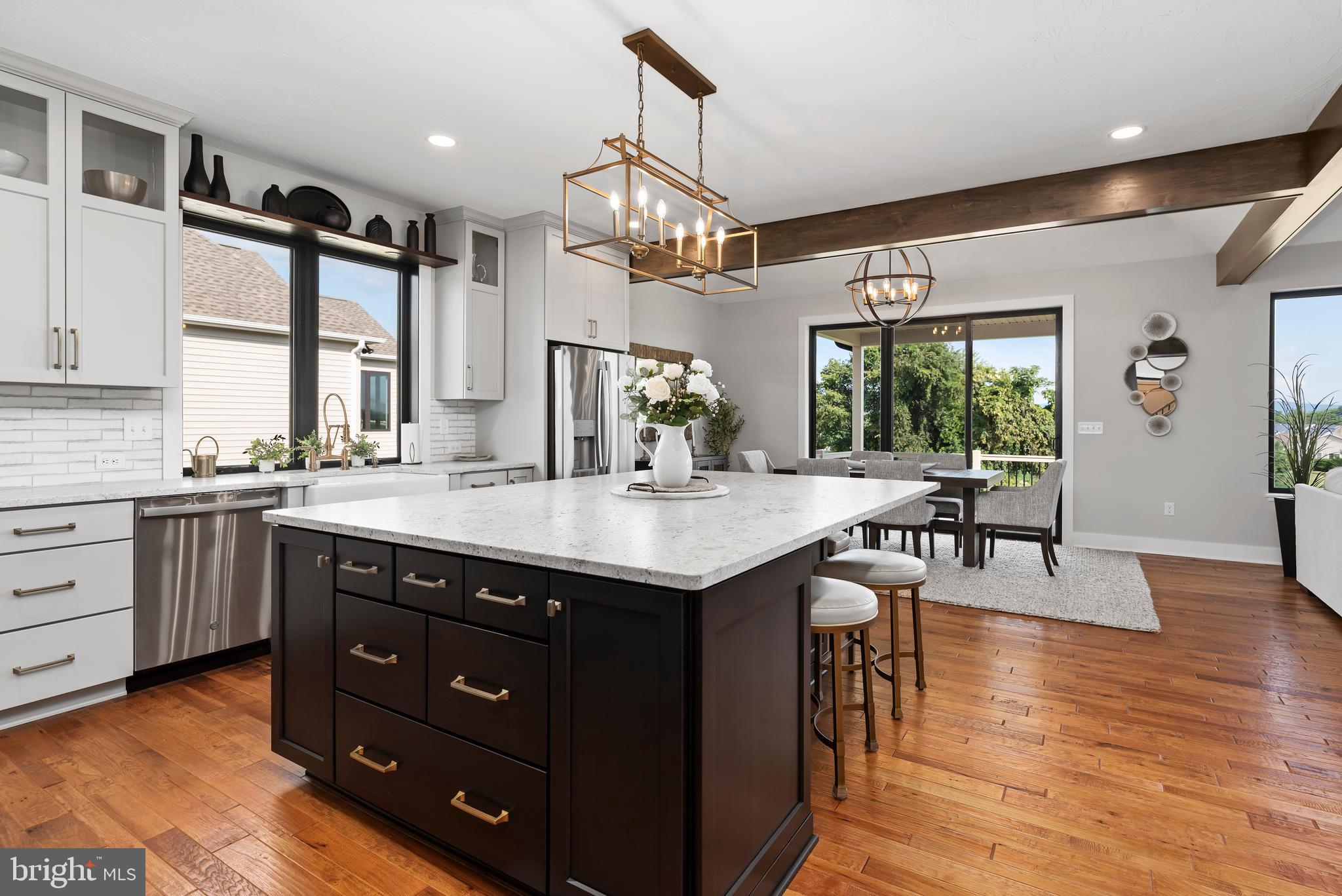 STONEHILL FARM - Residential