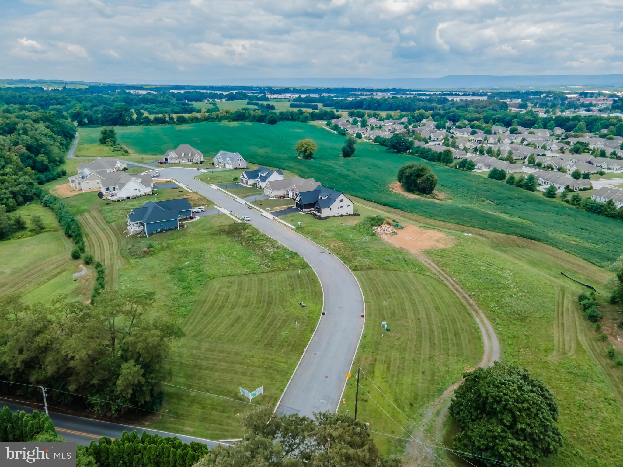 STONEHILL FARM - Residential