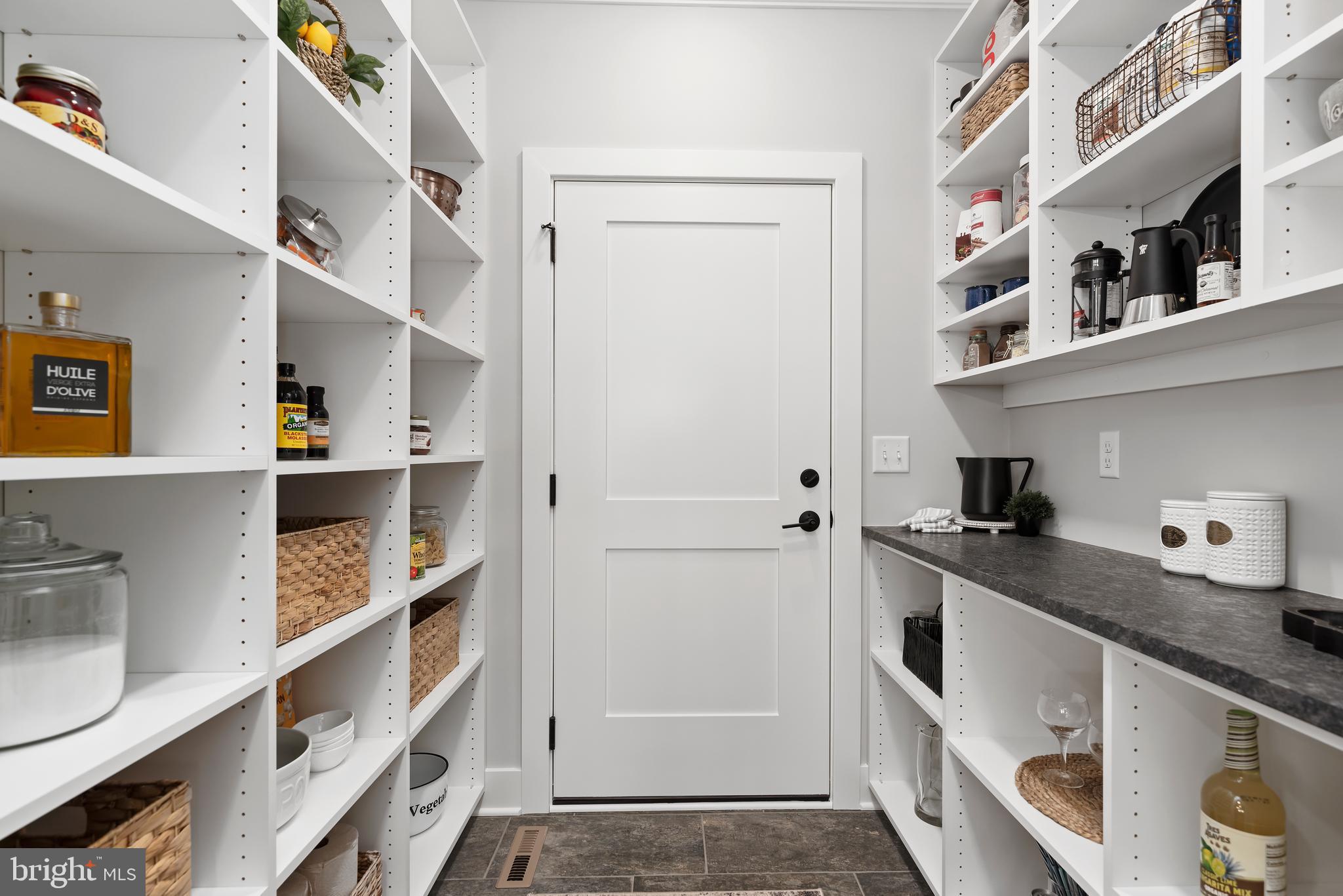 STONEHILL FARM - Residential