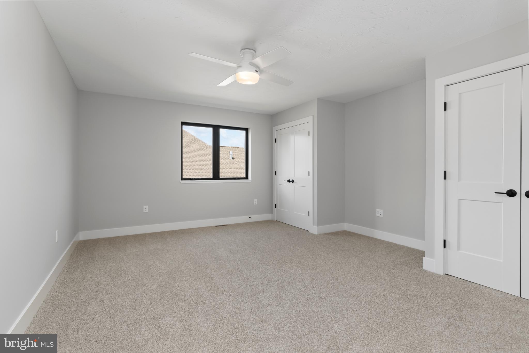 STONEHILL FARM - Residential