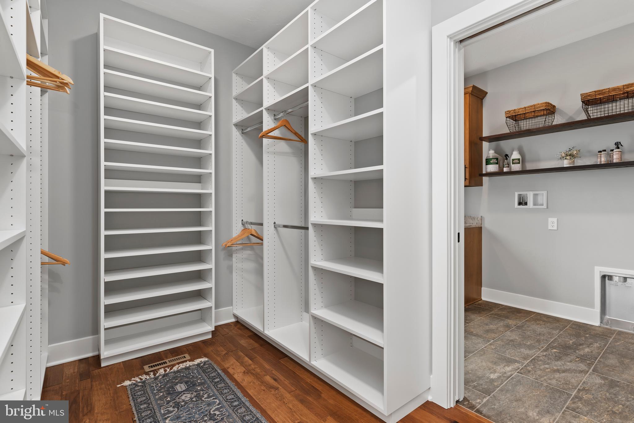 STONEHILL FARM - Residential