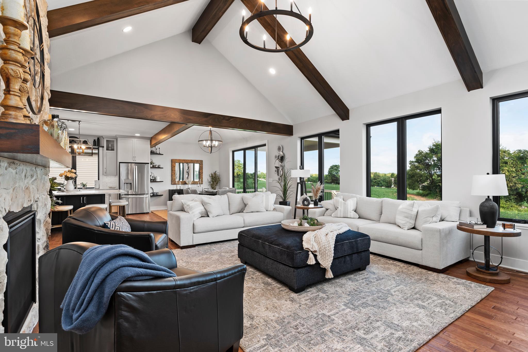 STONEHILL FARM - Residential