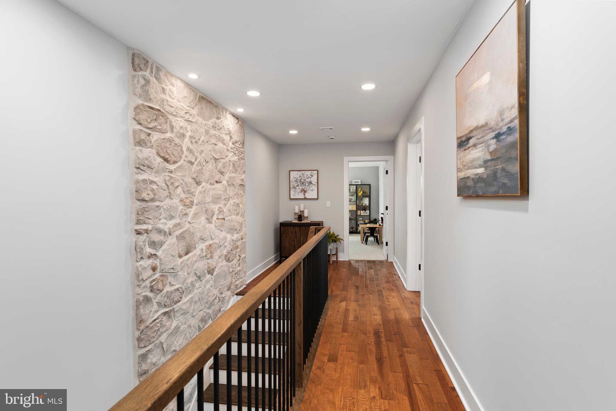 STONEHILL FARM - Residential