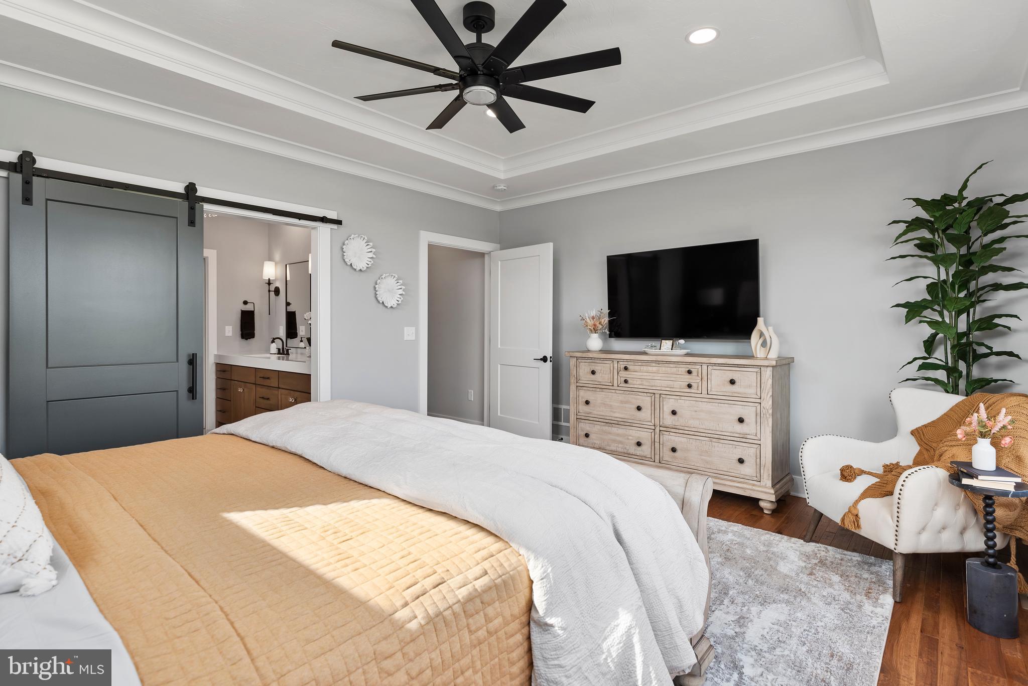 STONEHILL FARM - Residential