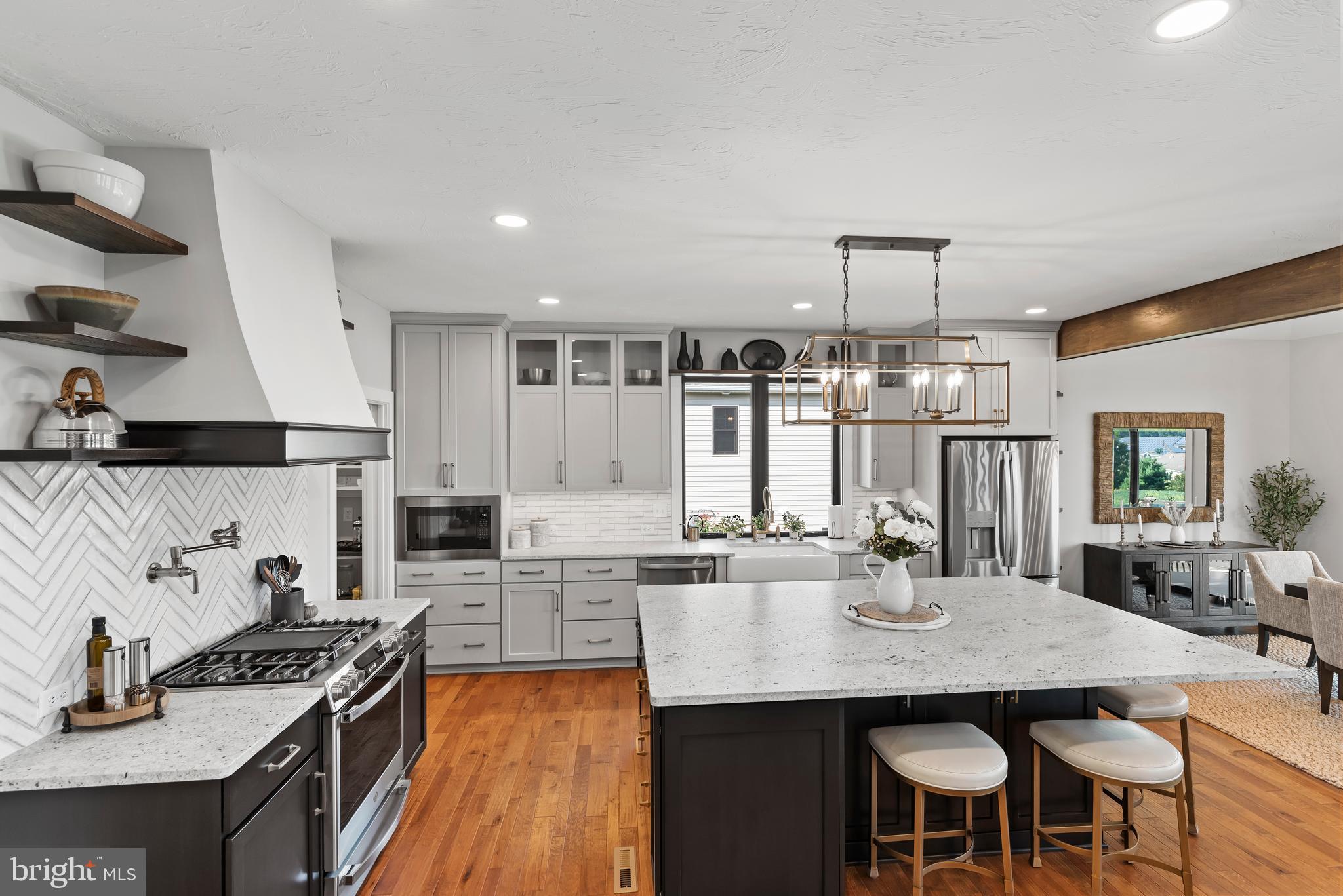 STONEHILL FARM - Residential