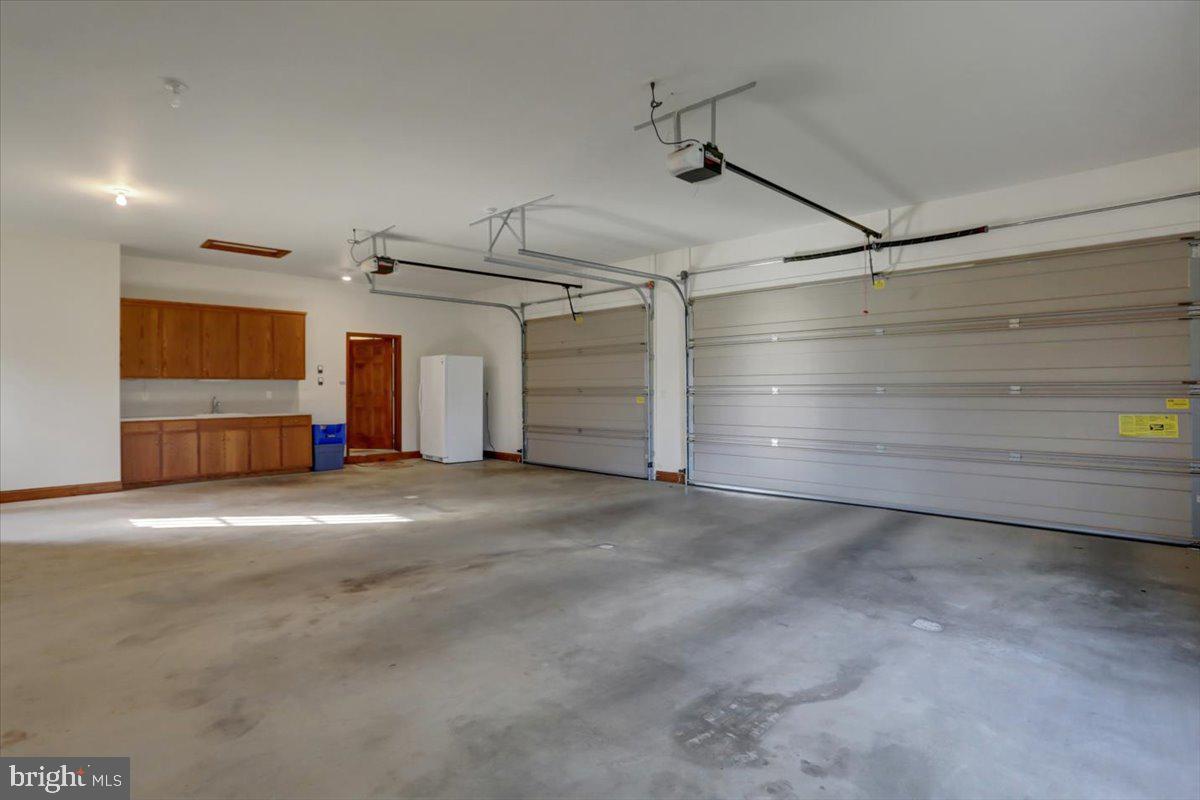 PENN NATIONAL ESTATES - Residential