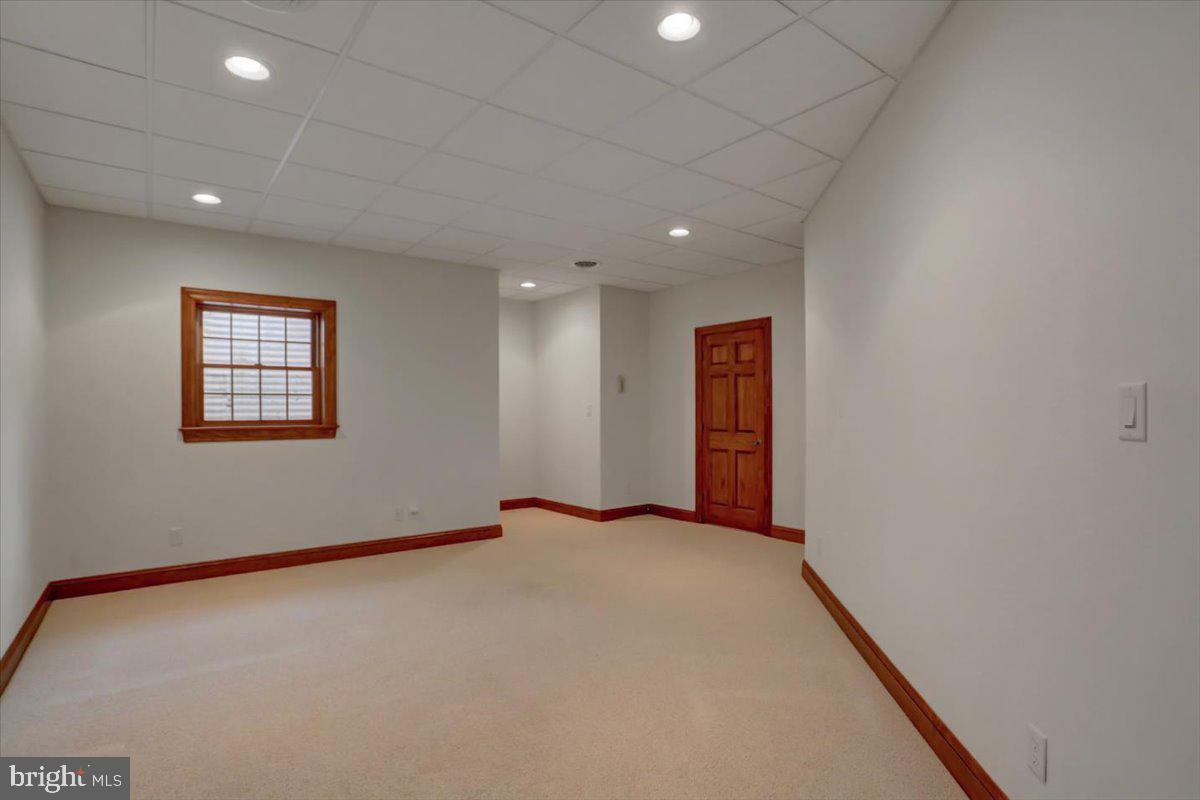 PENN NATIONAL ESTATES - Residential