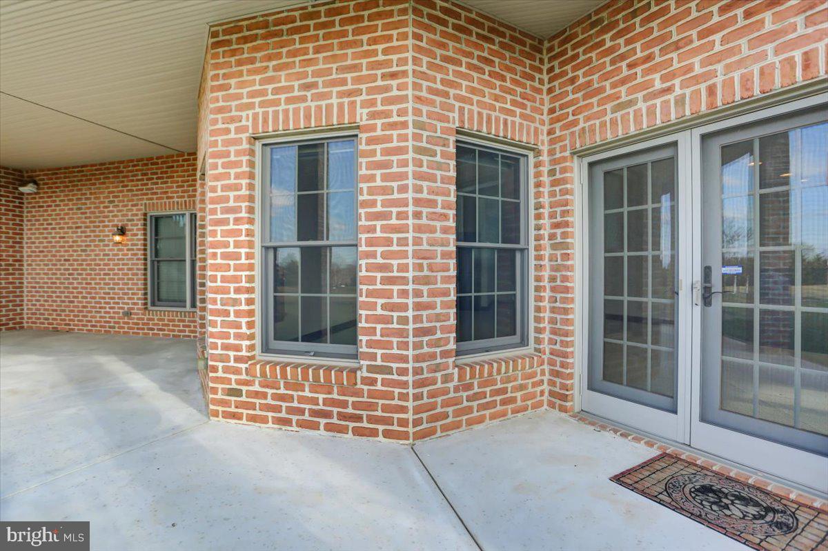 PENN NATIONAL ESTATES - Residential