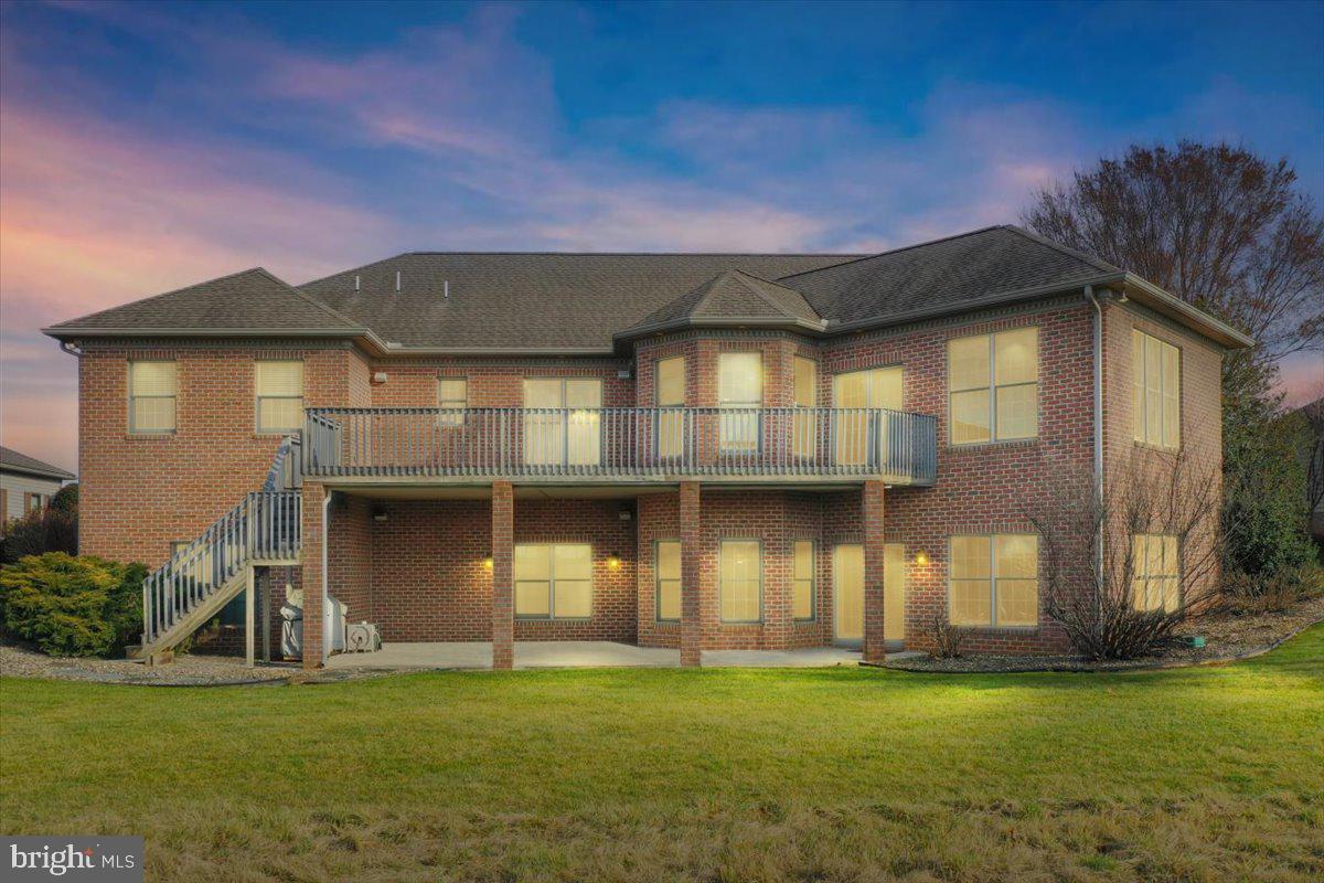 PENN NATIONAL ESTATES - Residential