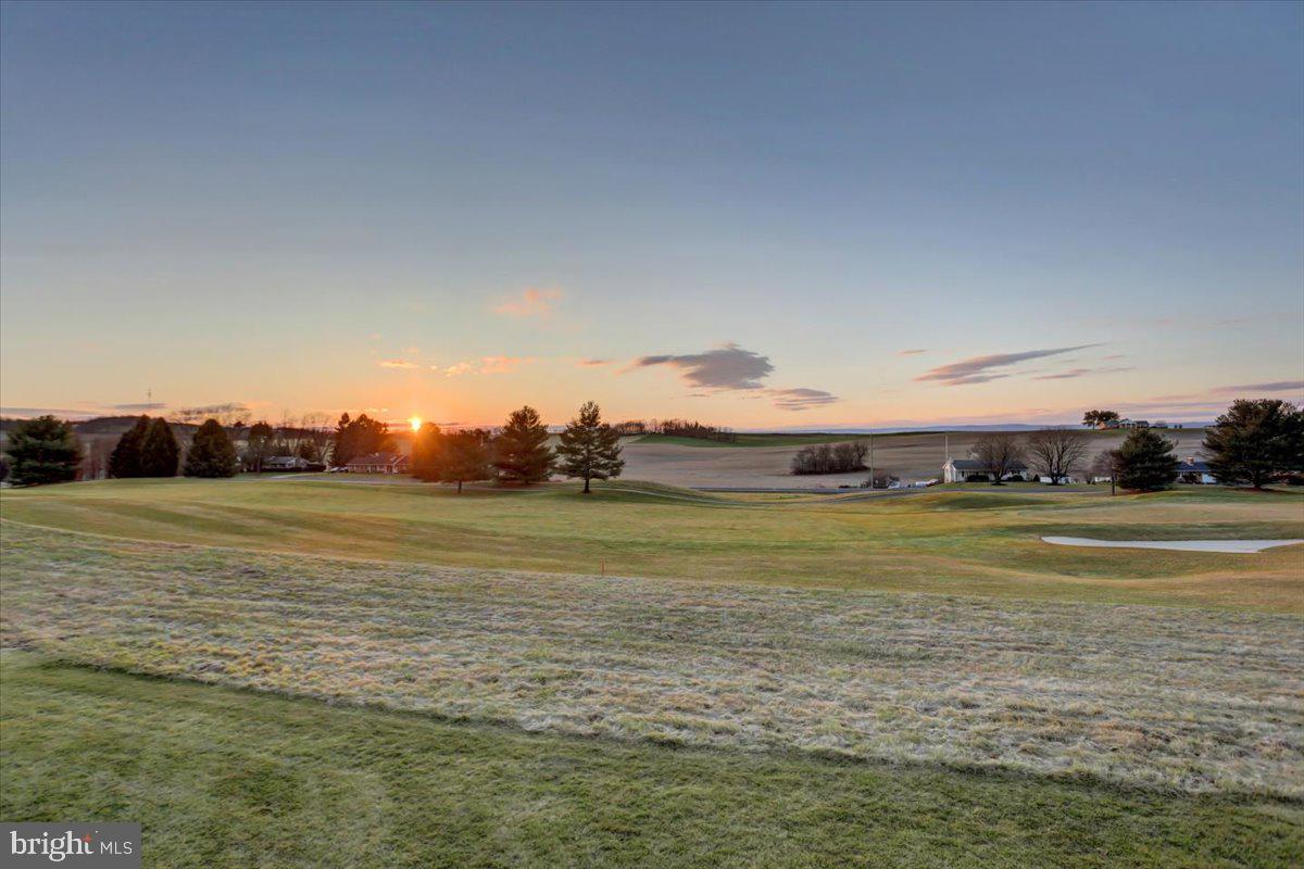 PENN NATIONAL ESTATES - Residential