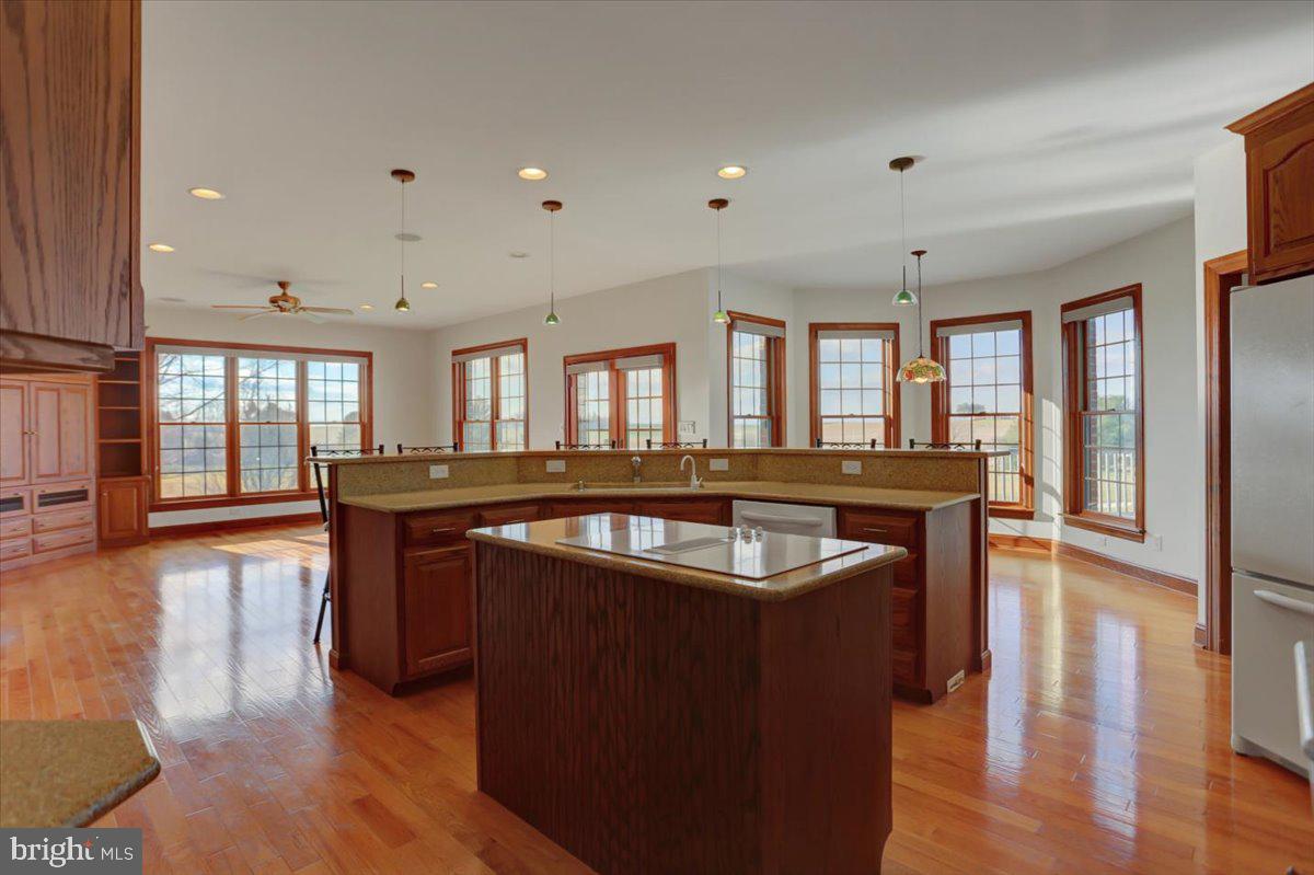 PENN NATIONAL ESTATES - Residential