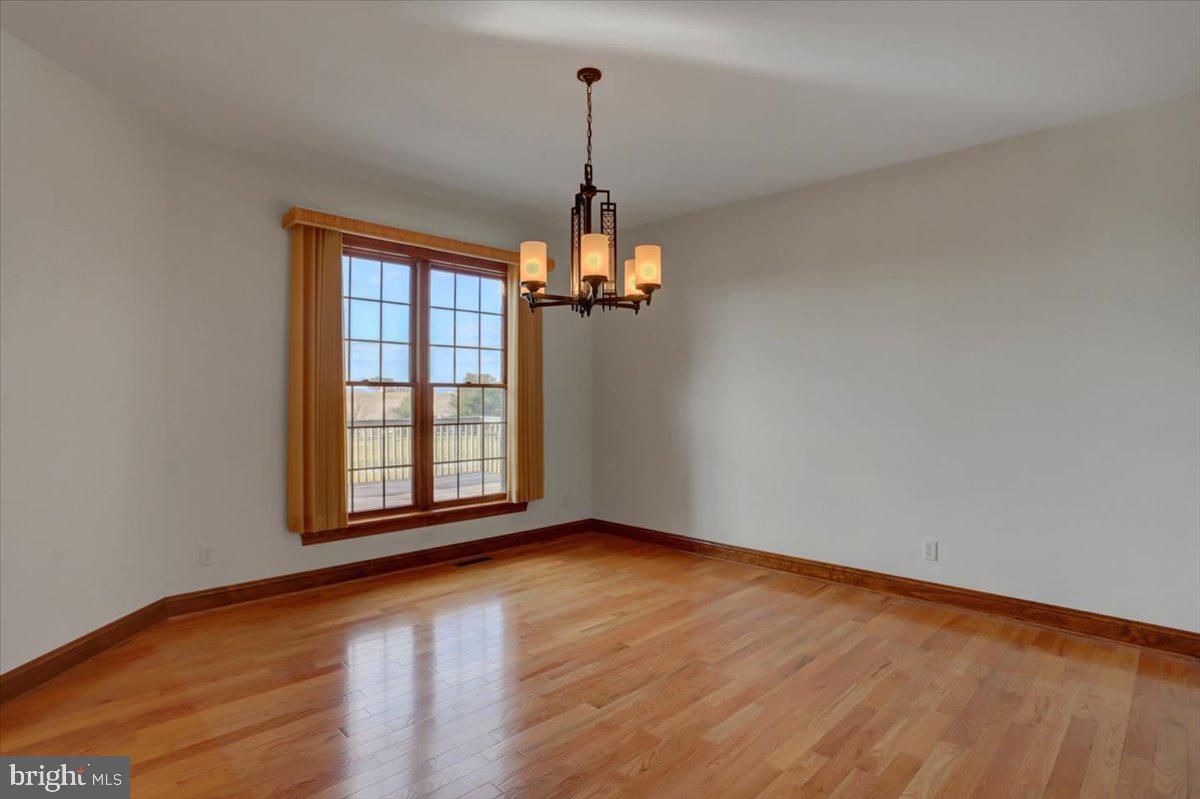 PENN NATIONAL ESTATES - Residential