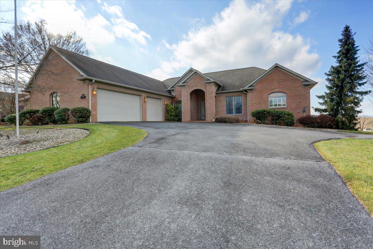 PENN NATIONAL ESTATES - Residential