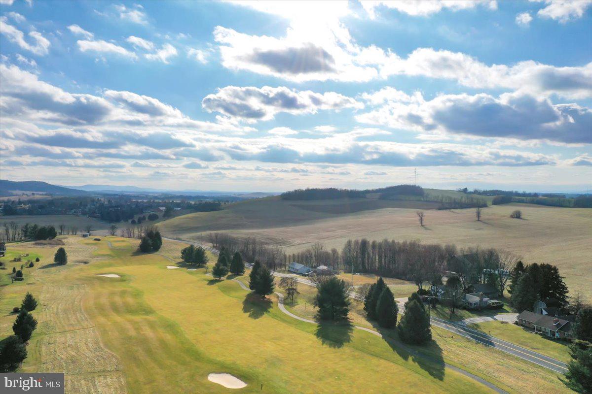 PENN NATIONAL ESTATES - Residential