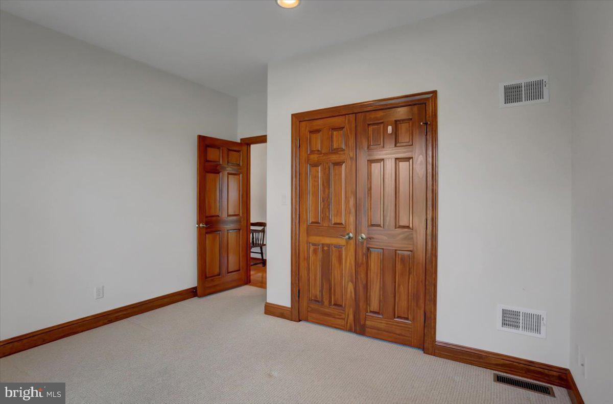 PENN NATIONAL ESTATES - Residential