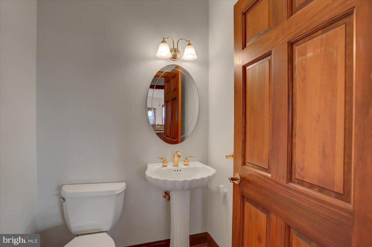 PENN NATIONAL ESTATES - Residential