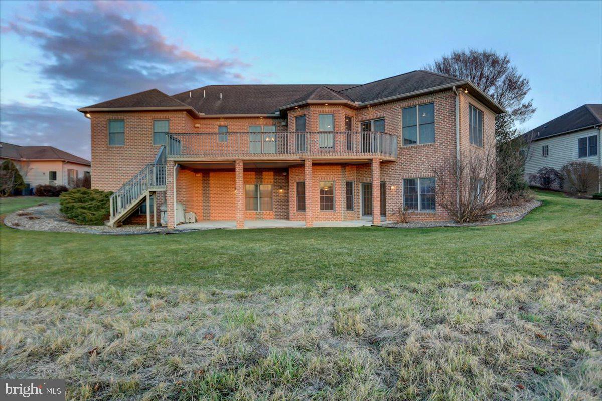 PENN NATIONAL ESTATES - Residential