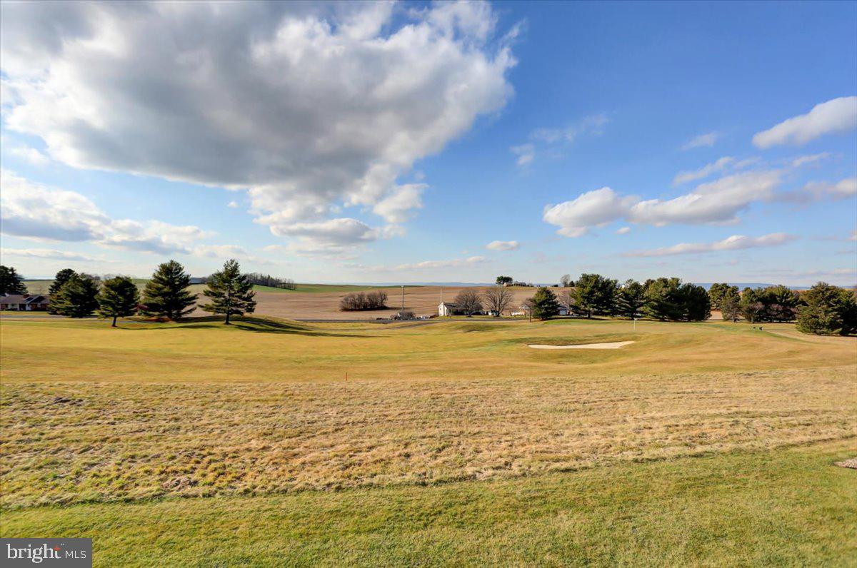 PENN NATIONAL ESTATES - Residential