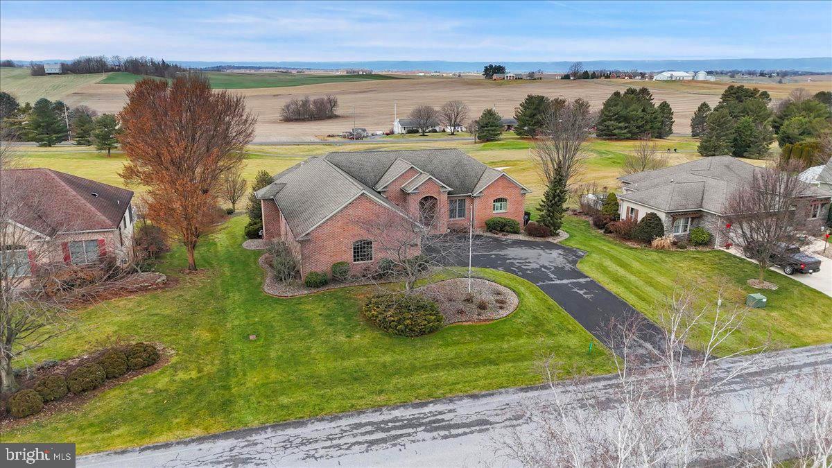 PENN NATIONAL ESTATES - Residential