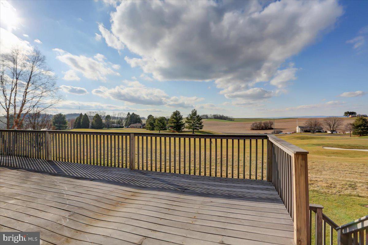 PENN NATIONAL ESTATES - Residential