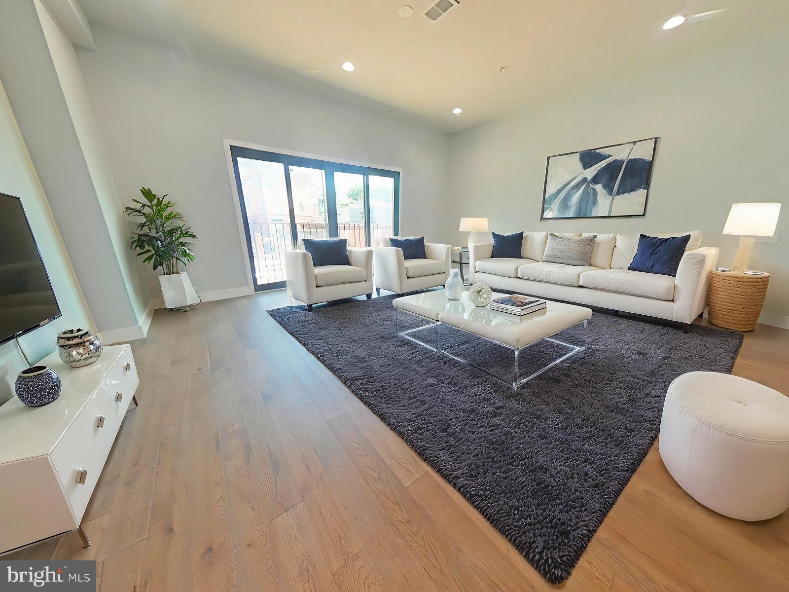 3143 W MONTGOMERY AVENUE