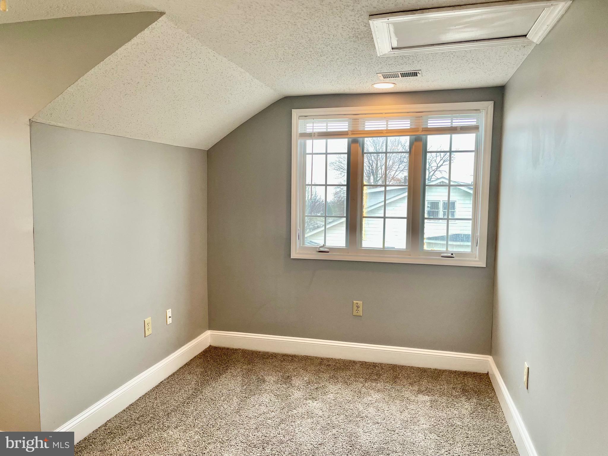 WINDSOR HILLS - Residential Lease