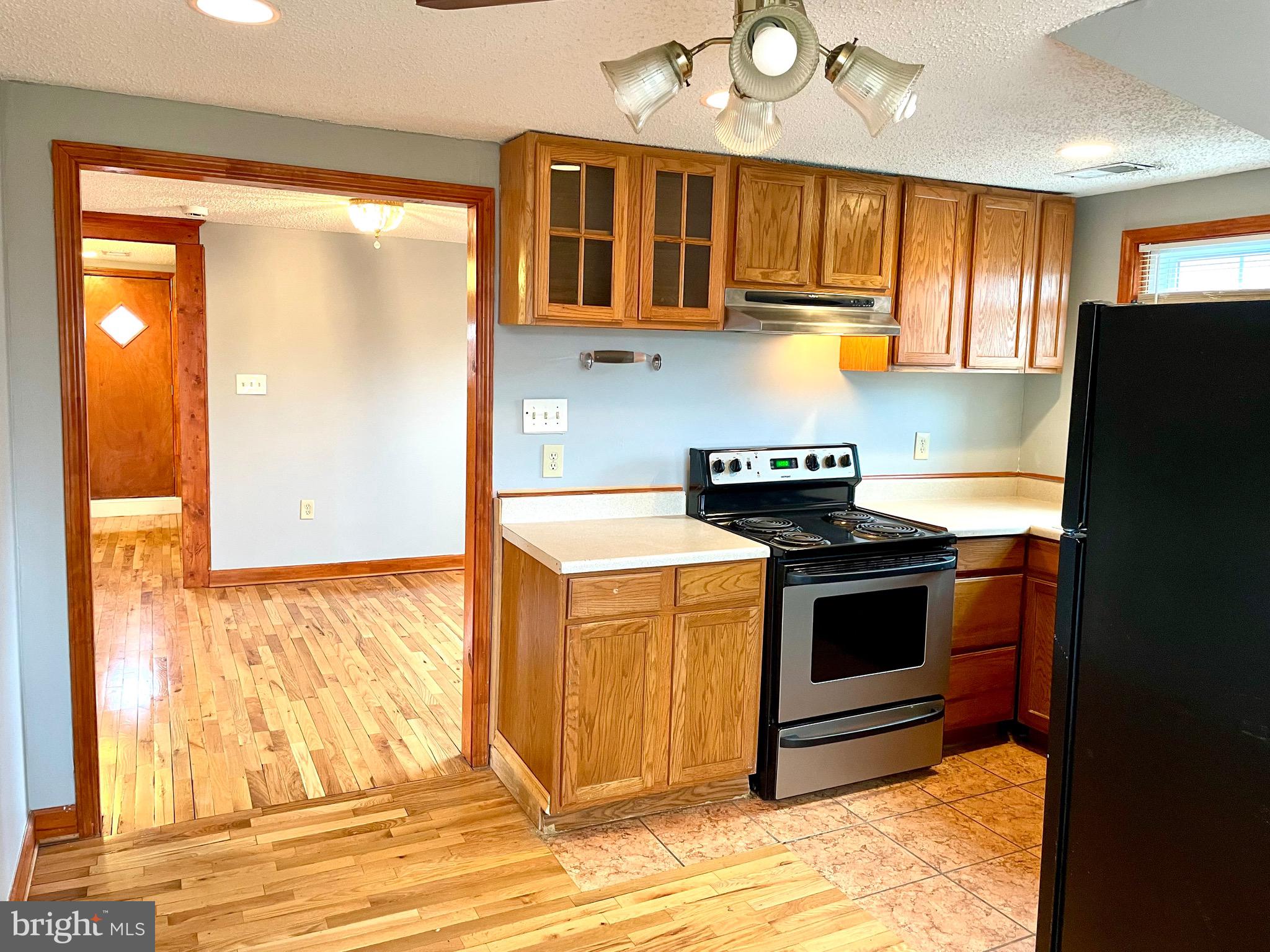 WINDSOR HILLS - Residential Lease